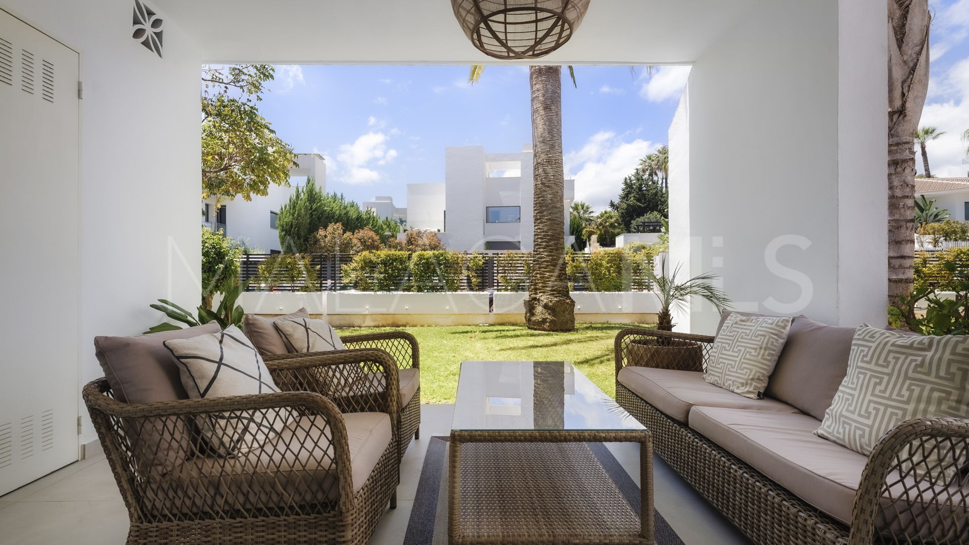 Appartement rez de chaussée for sale in Nueva Andalucia