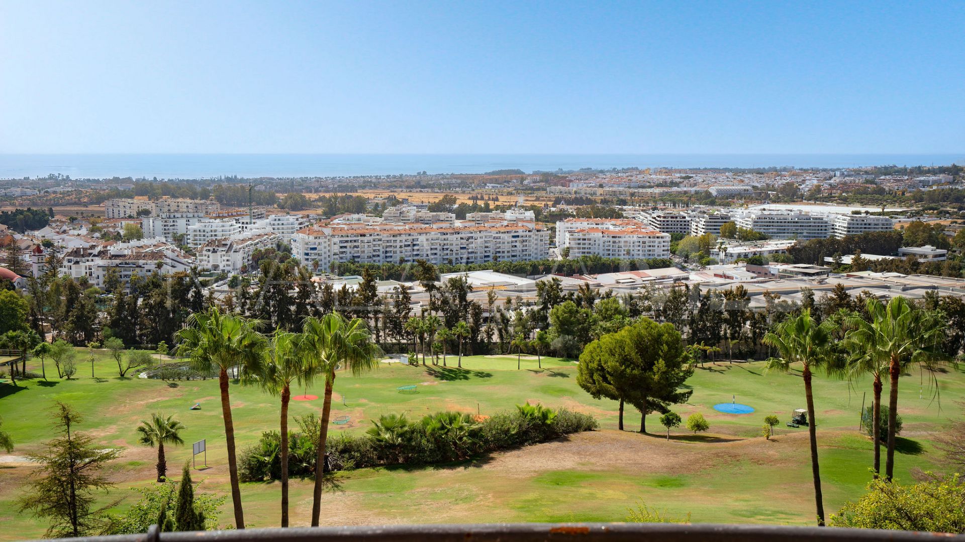Buy apartamento with 2 bedrooms in Magna Marbella