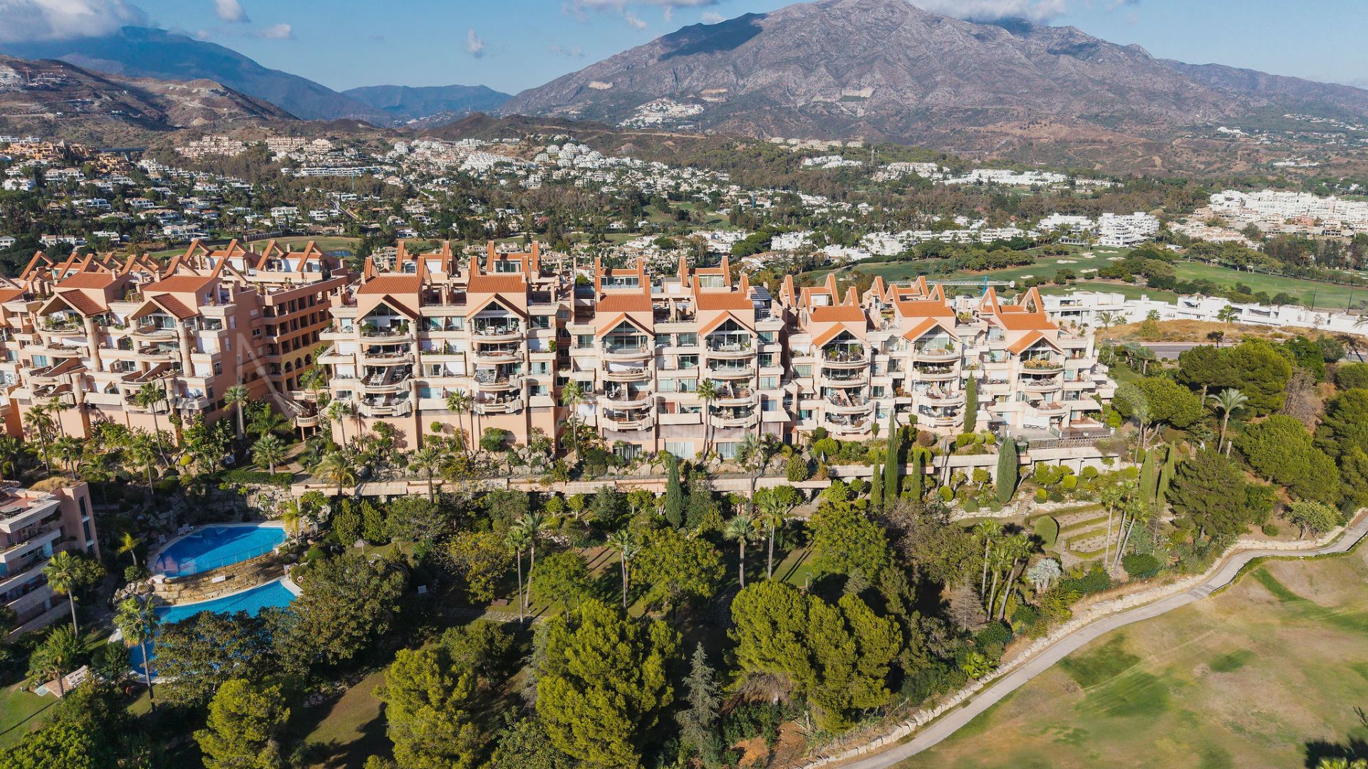 Buy apartamento with 2 bedrooms in Magna Marbella