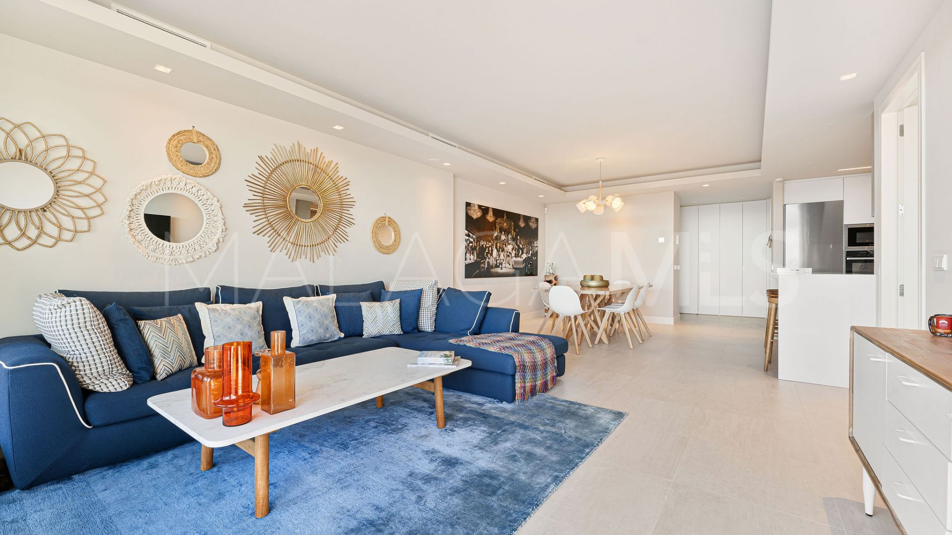 For sale apartment in Azahar de Marbella