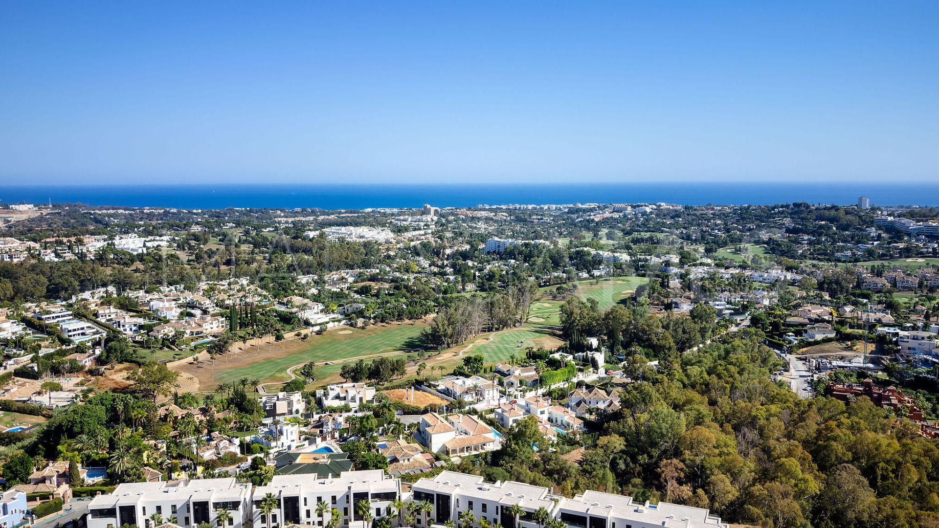 For sale apartment in Azahar de Marbella