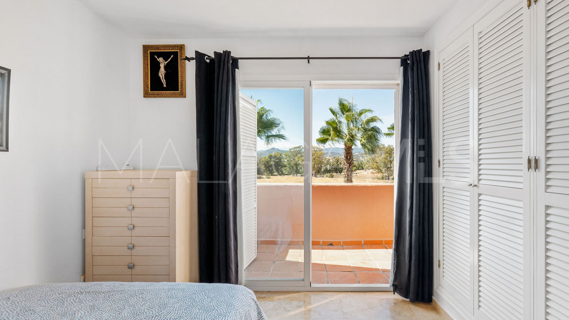 Adosado a la venta with 3 bedrooms in Condes de Iza