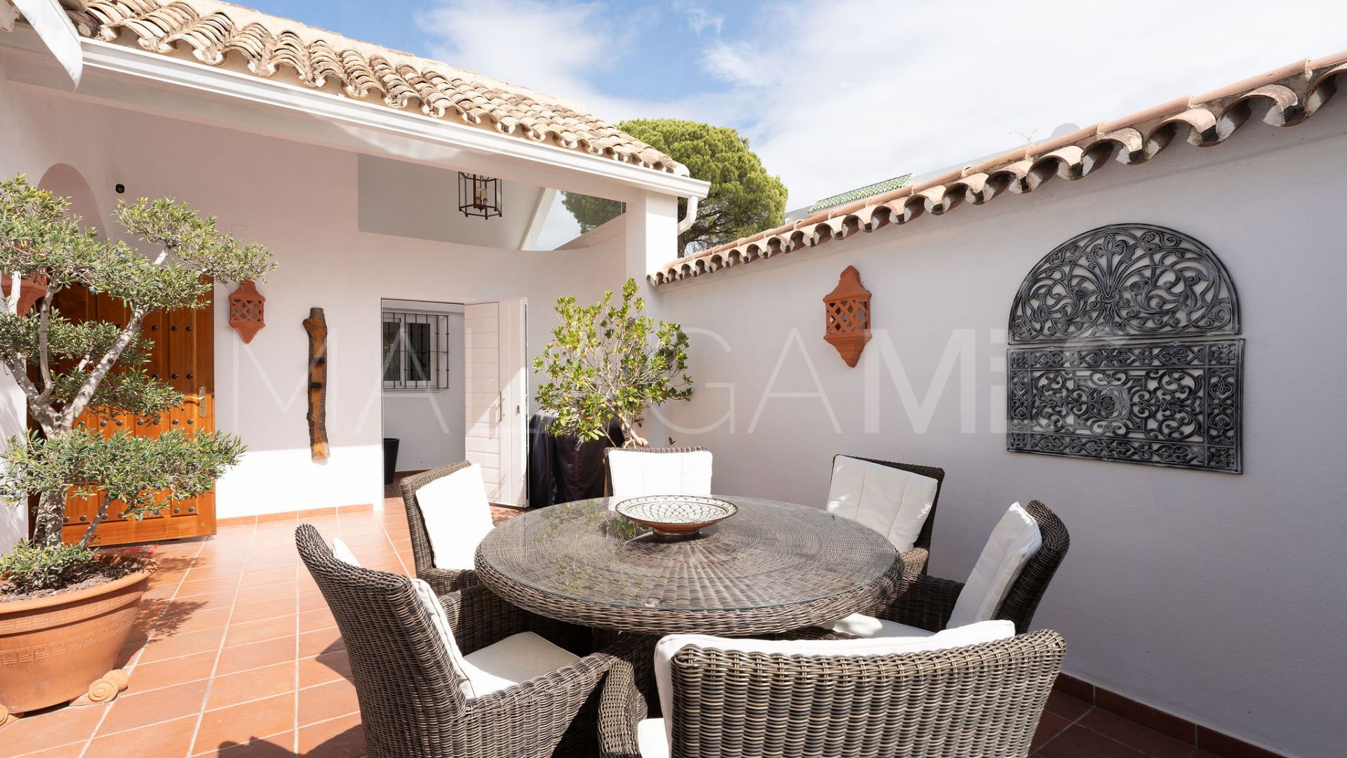 For sale Los Jarales town house with 3 bedrooms