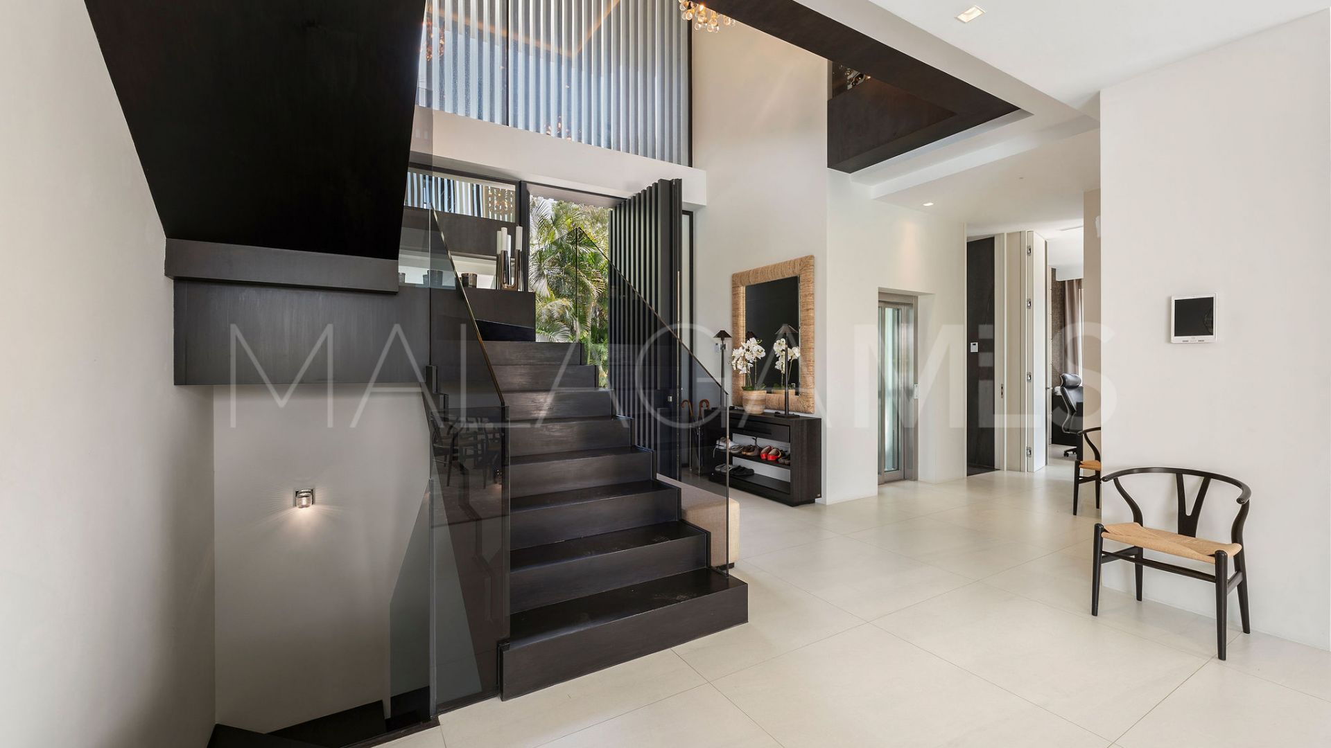 Villa for sale in Nagüeles