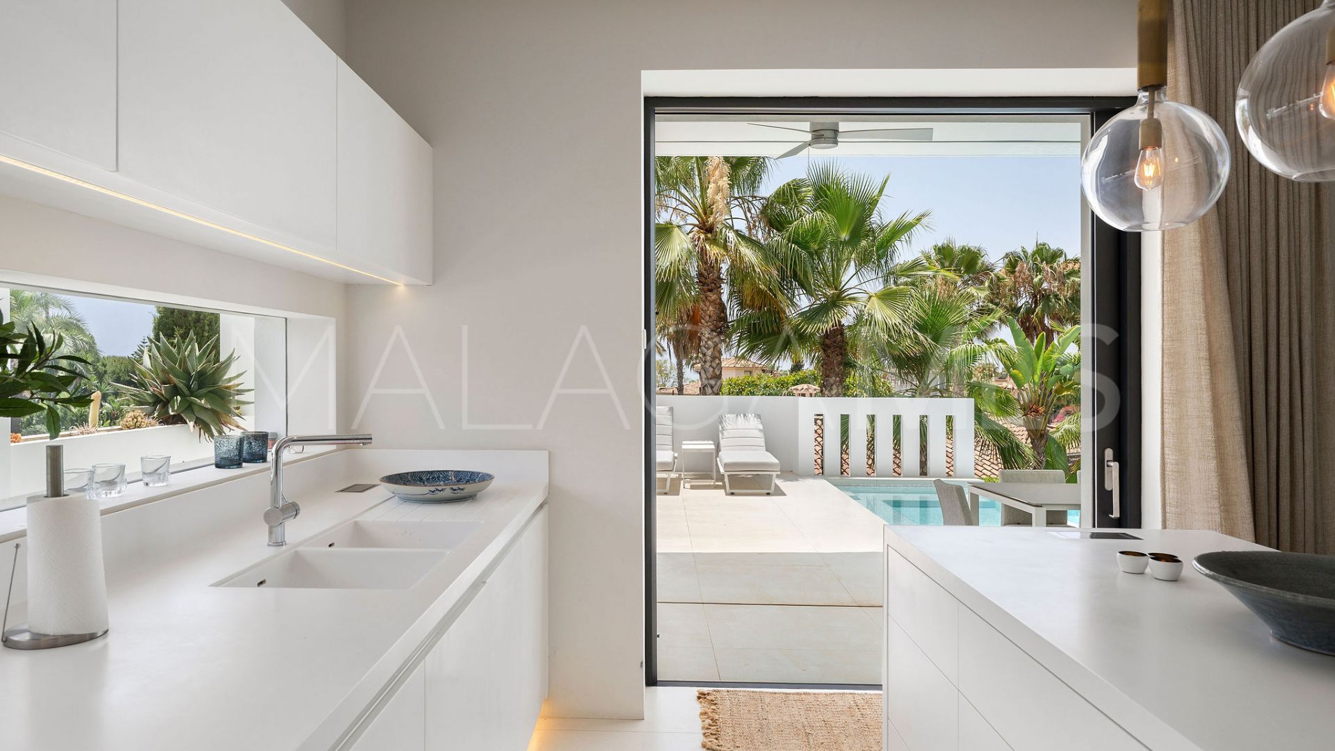 Villa for sale in Nagüeles