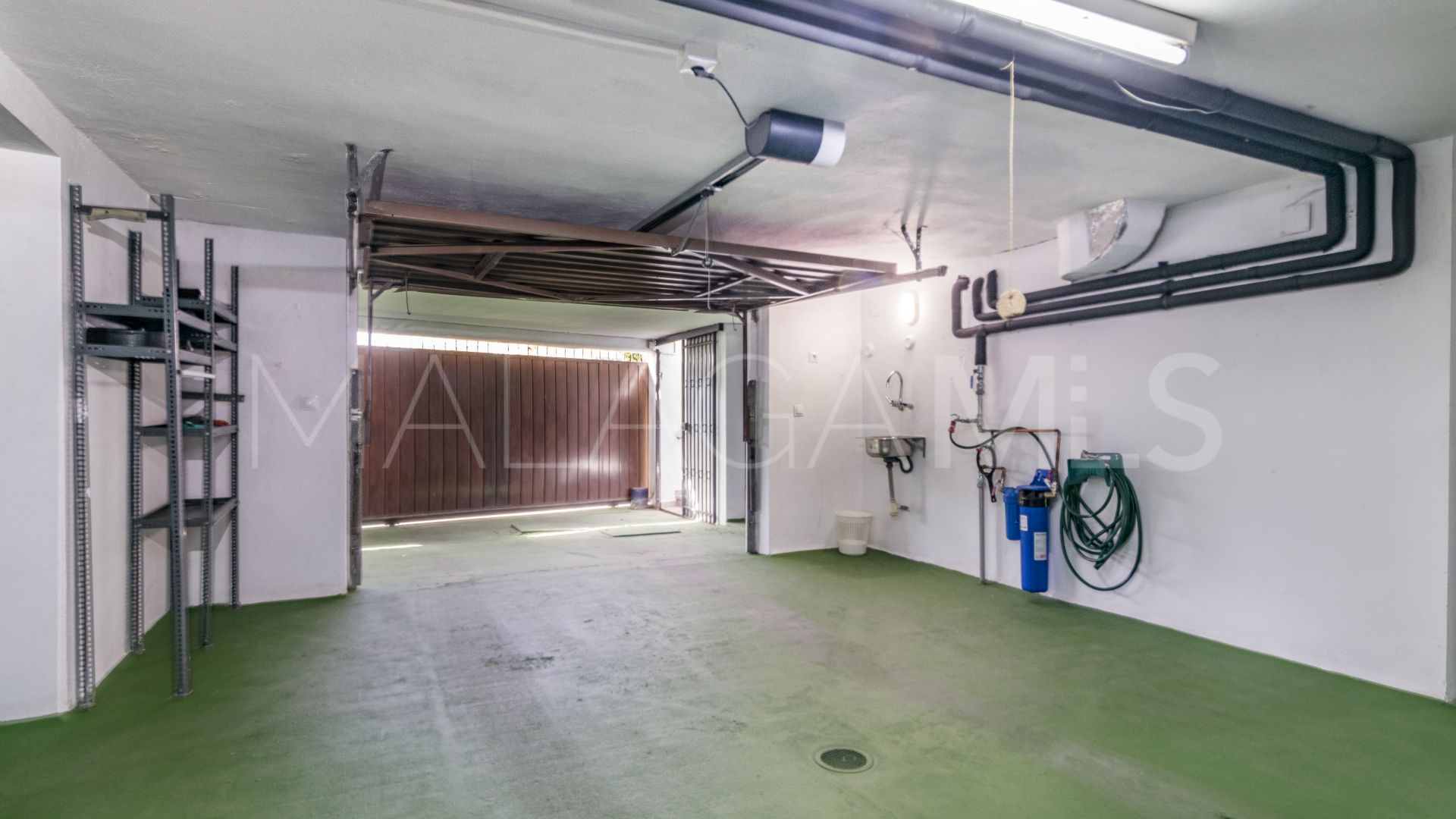 Villa a la venta with 4 bedrooms in Nueva Andalucia