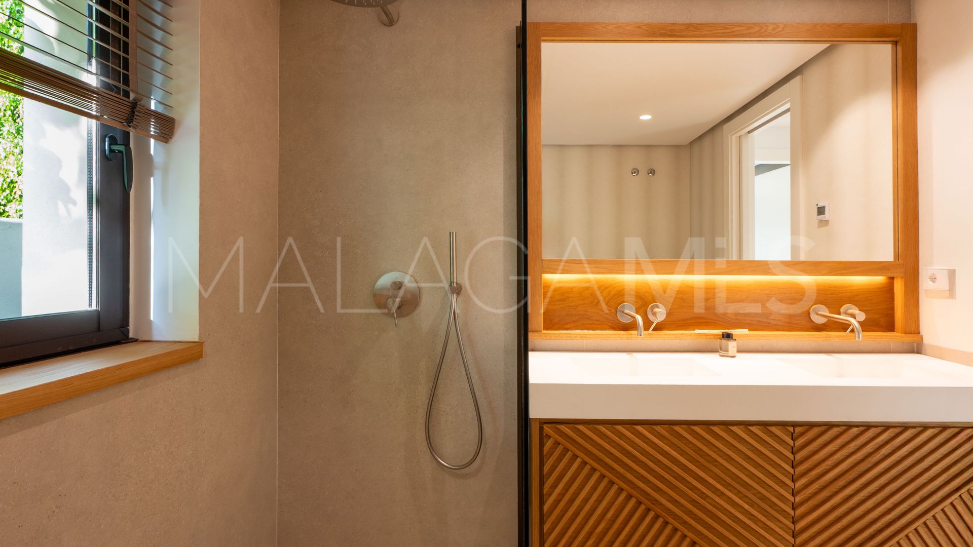 Villa for sale in Casasola