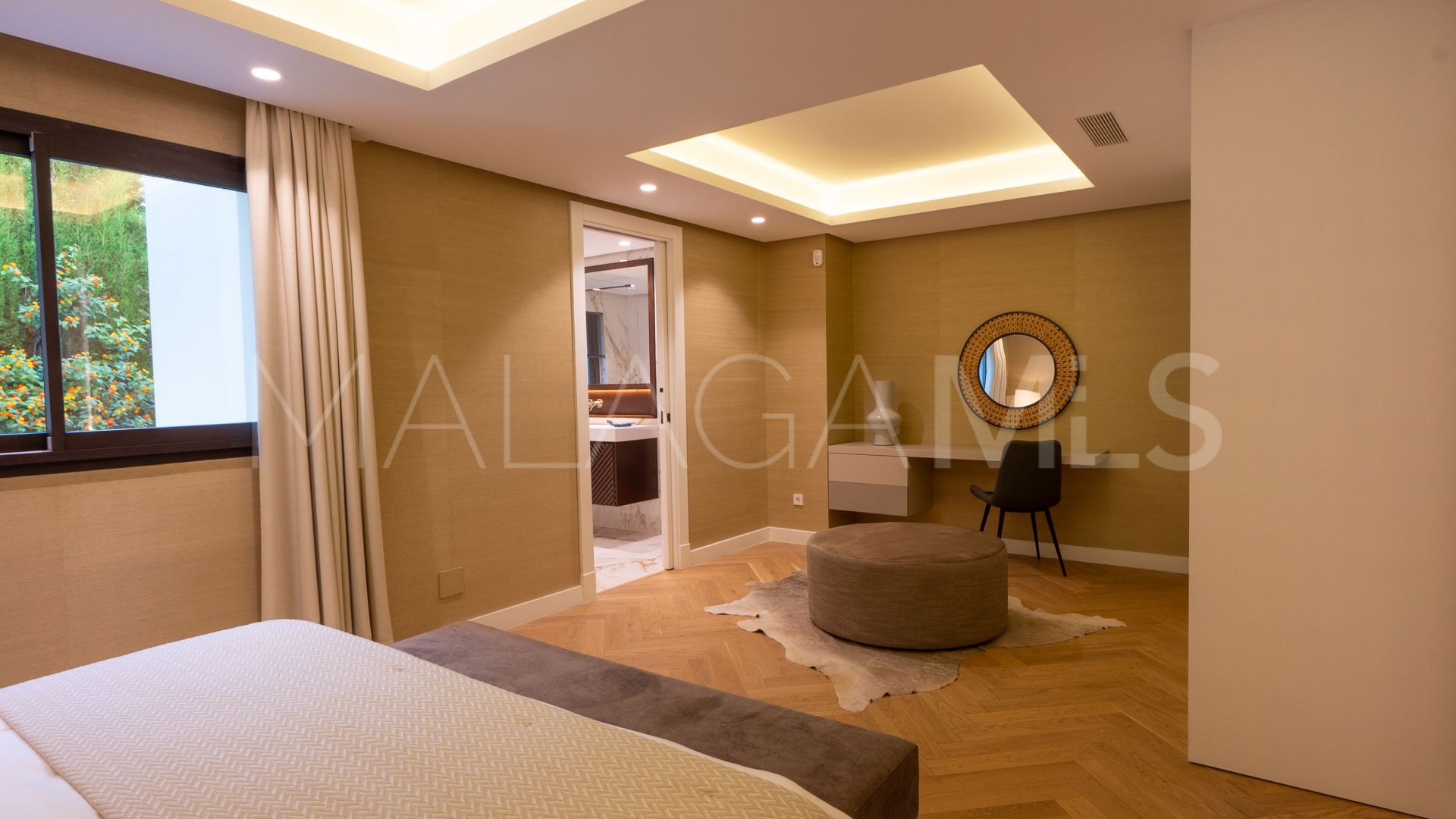 Villa for sale in Casasola
