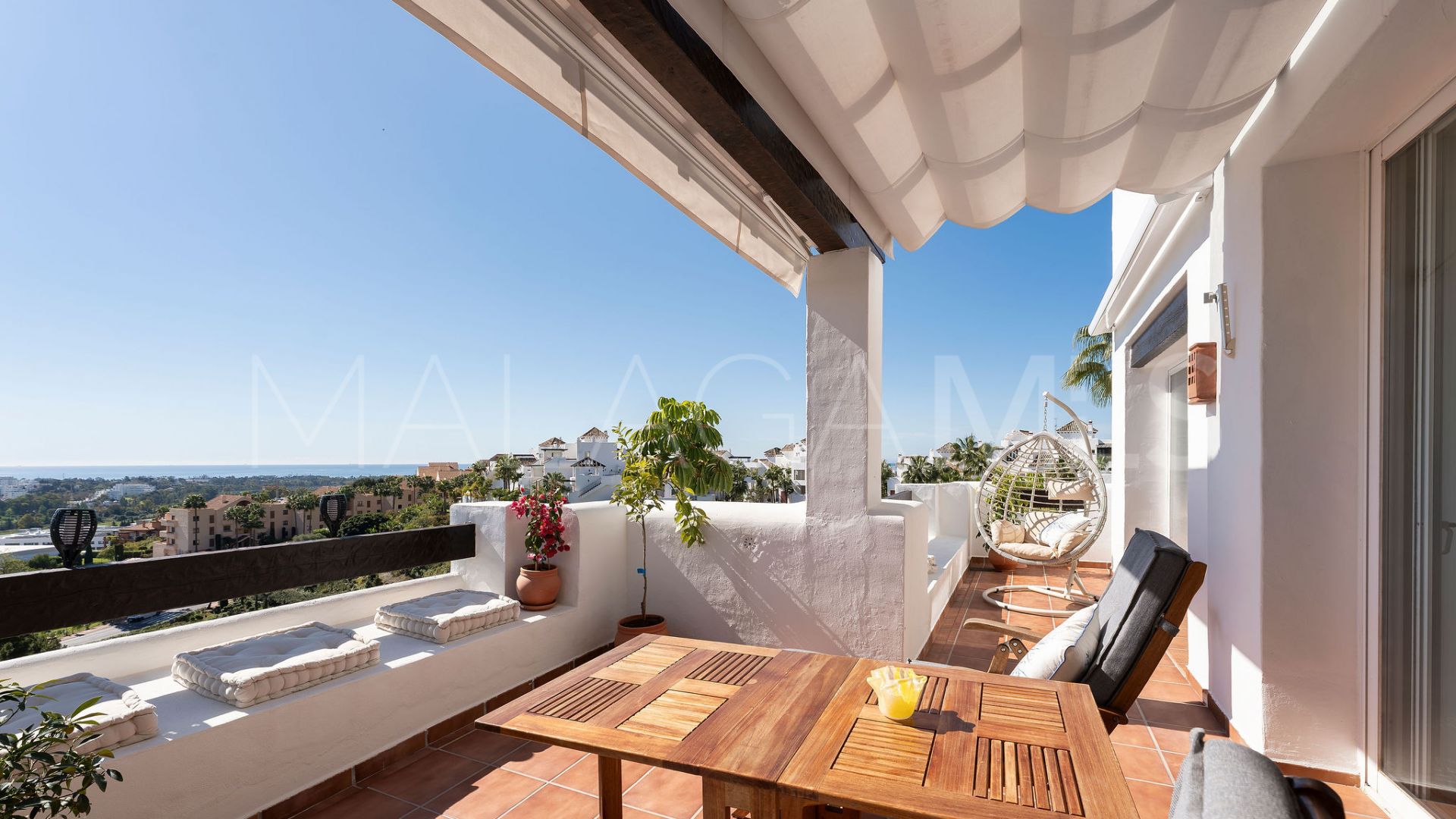 Takvåning for sale in Lomas del Marqués