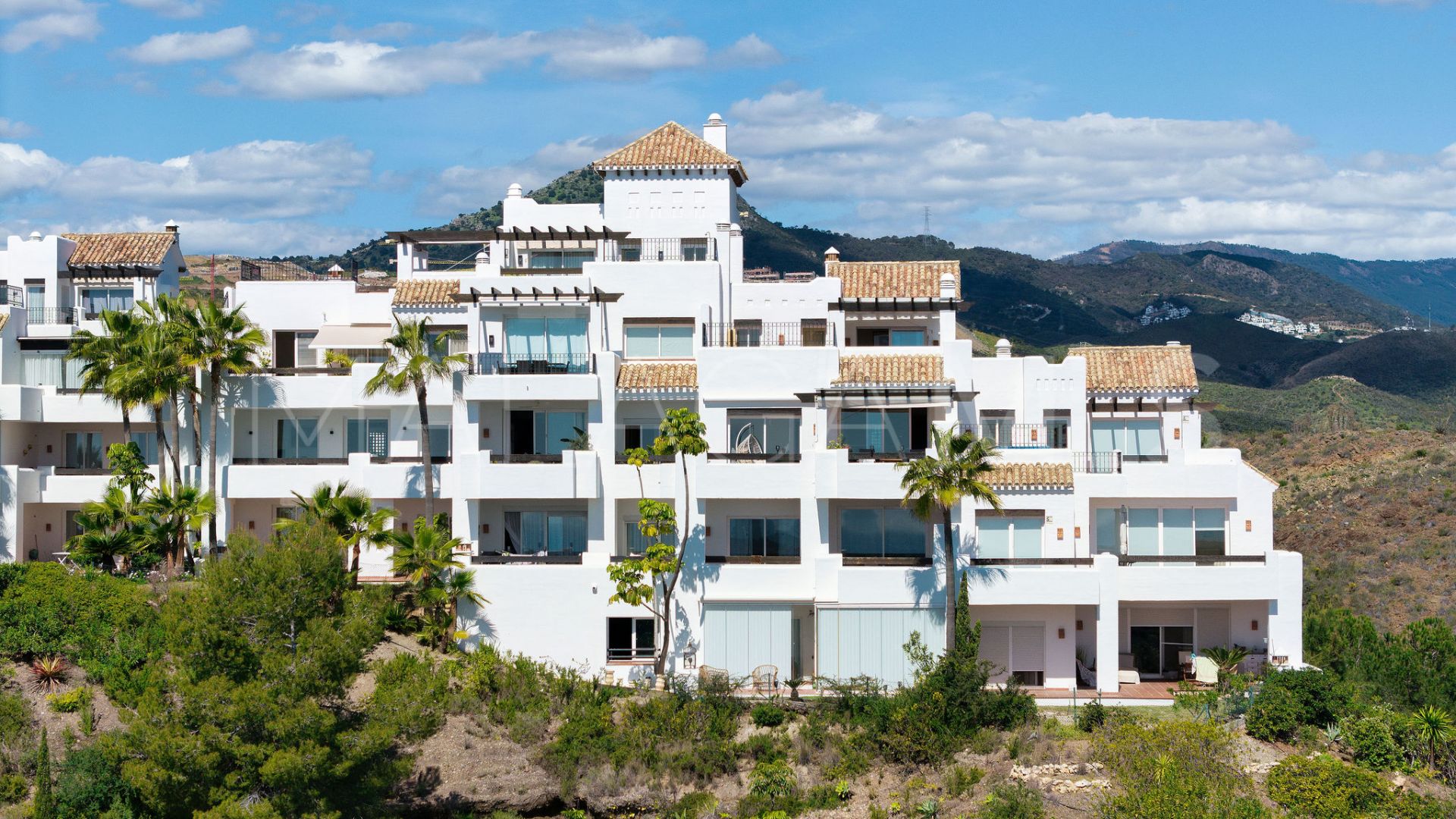 Takvåning for sale in Lomas del Marqués