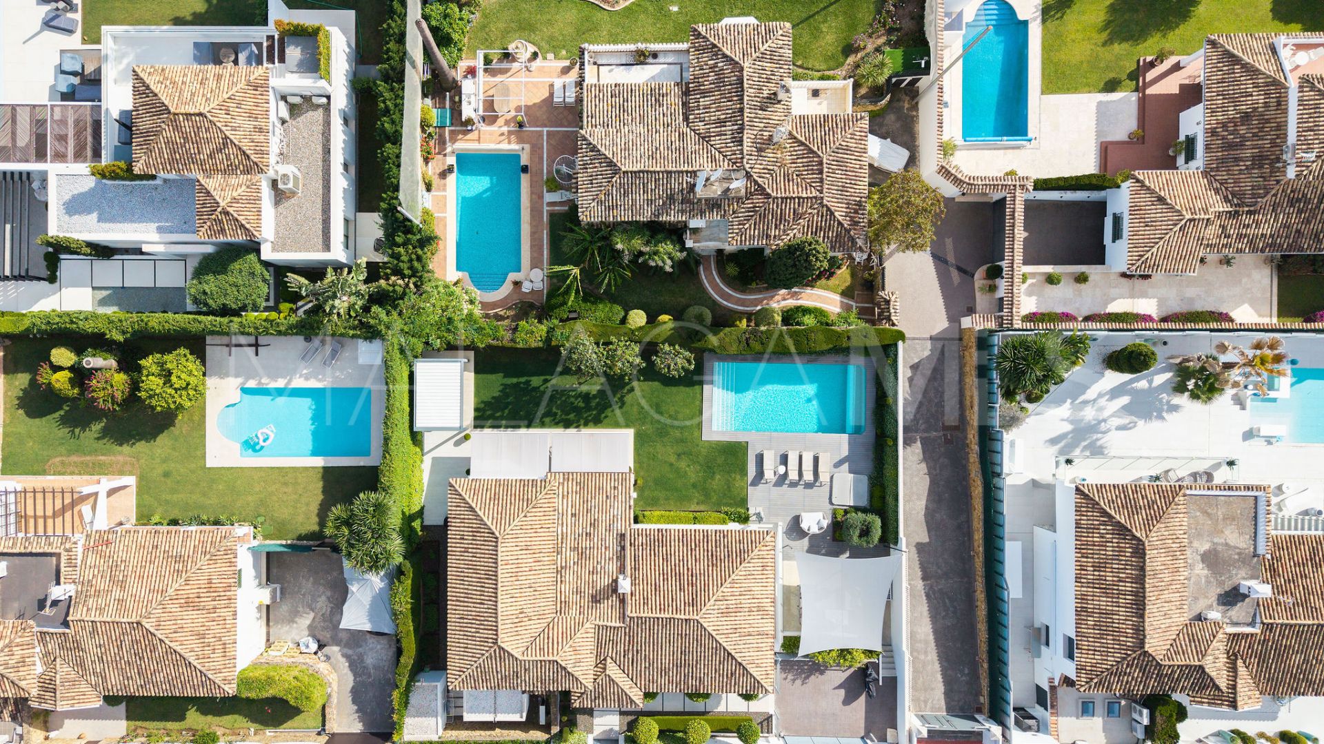 5 bedrooms villa for sale in Los Naranjos
