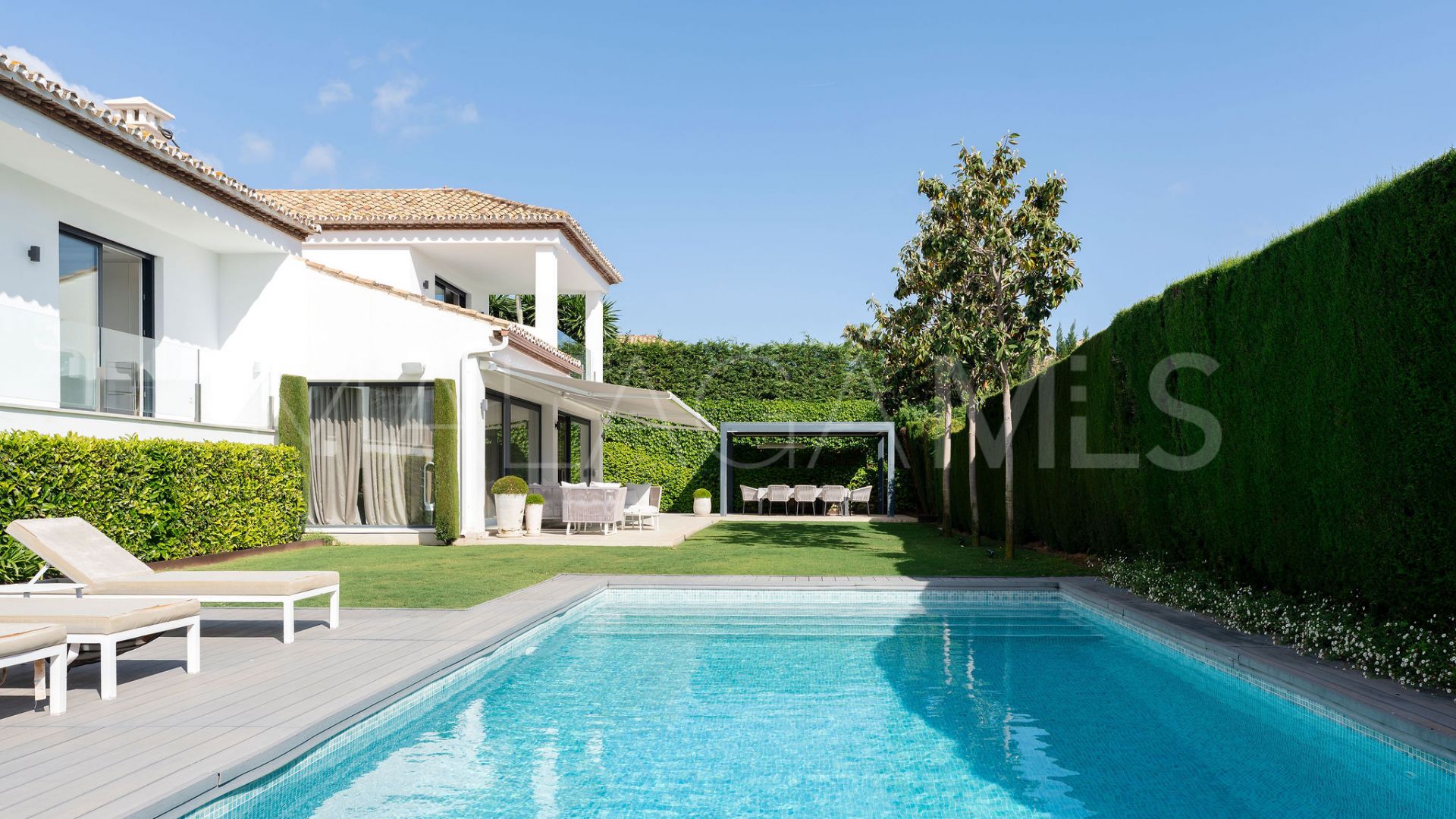 5 bedrooms villa for sale in Los Naranjos