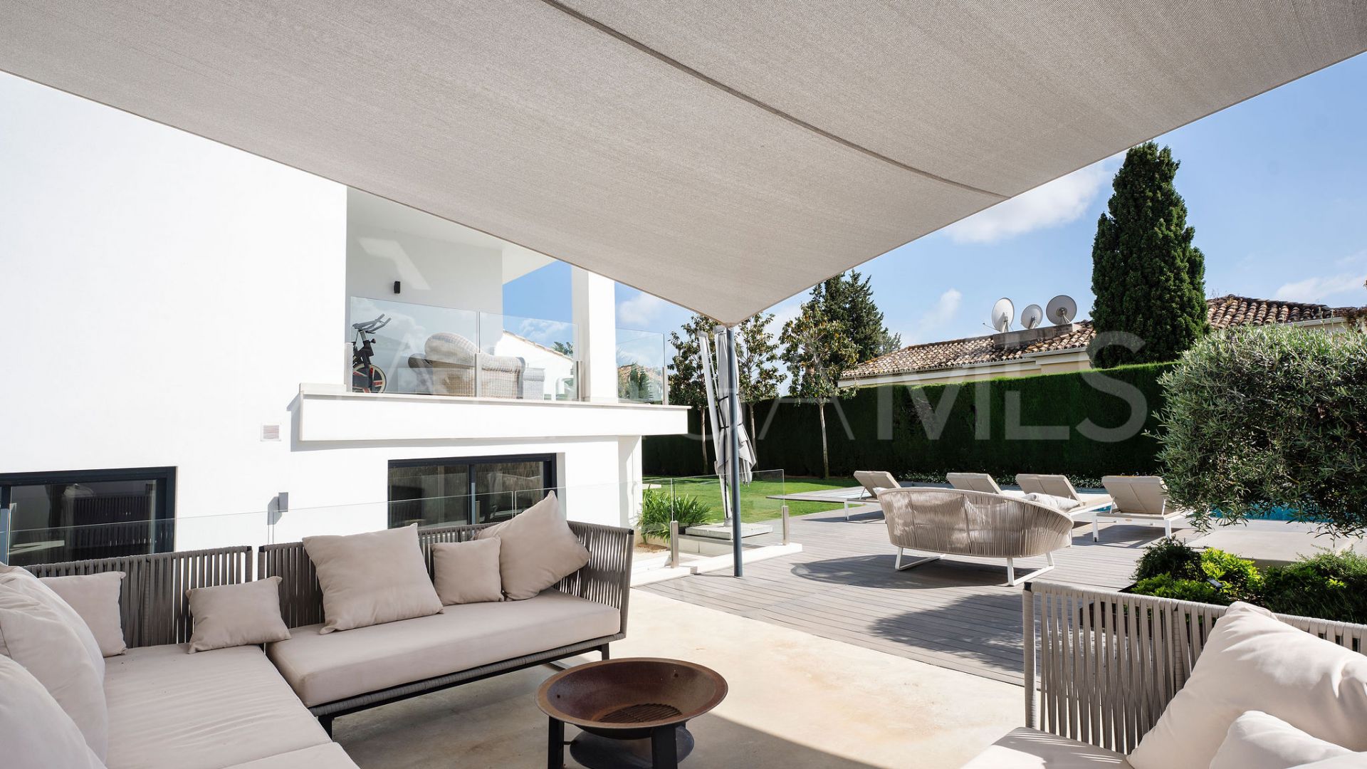 5 bedrooms villa for sale in Los Naranjos