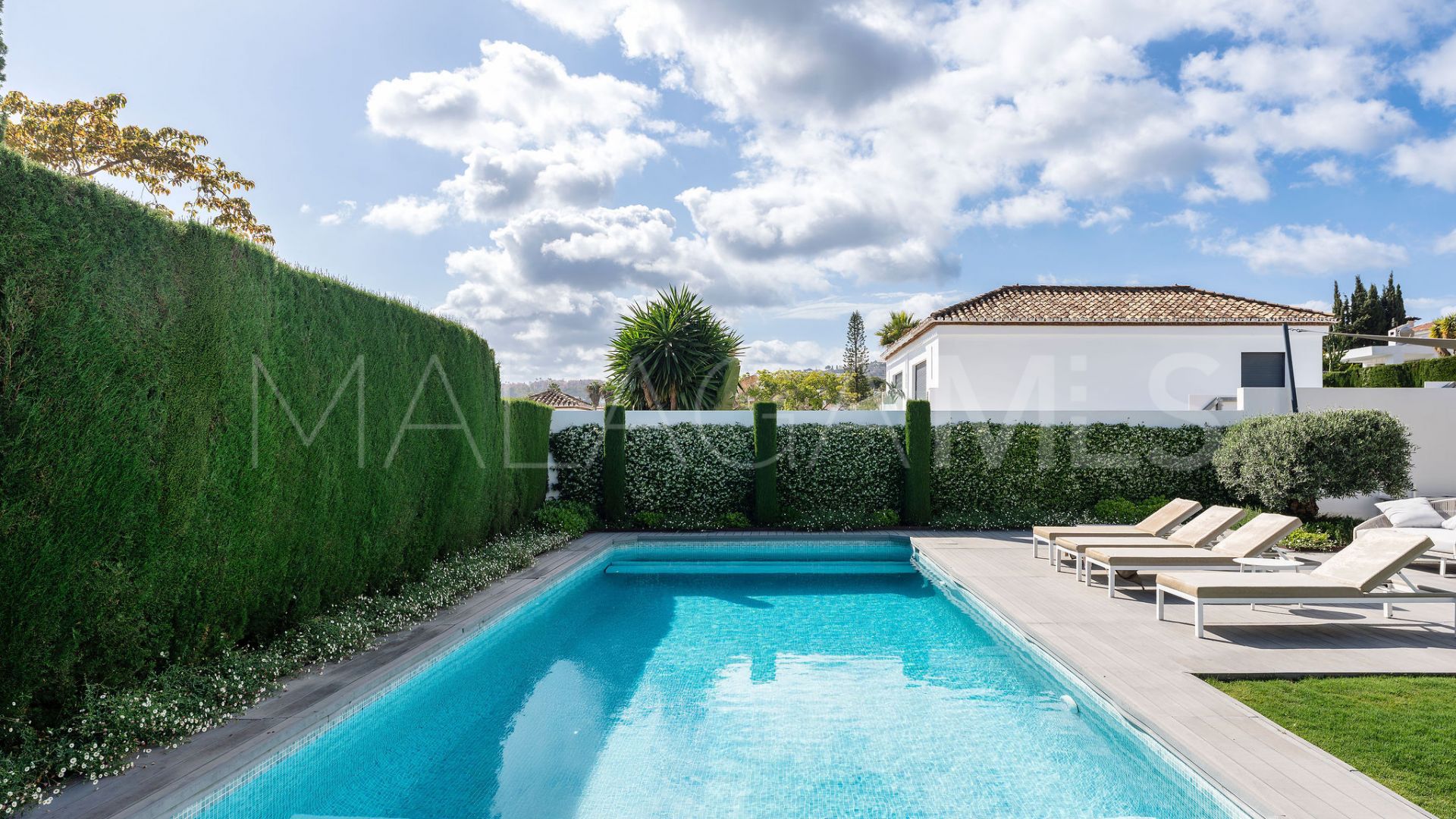 5 bedrooms villa for sale in Los Naranjos