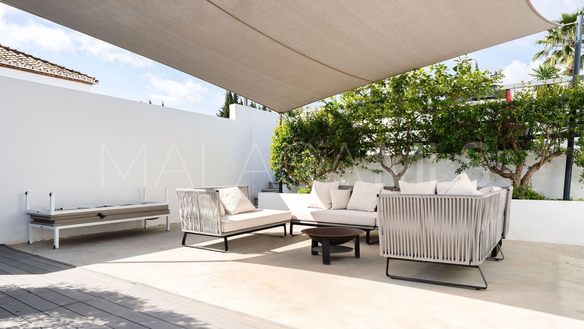 5 bedrooms villa for sale in Los Naranjos