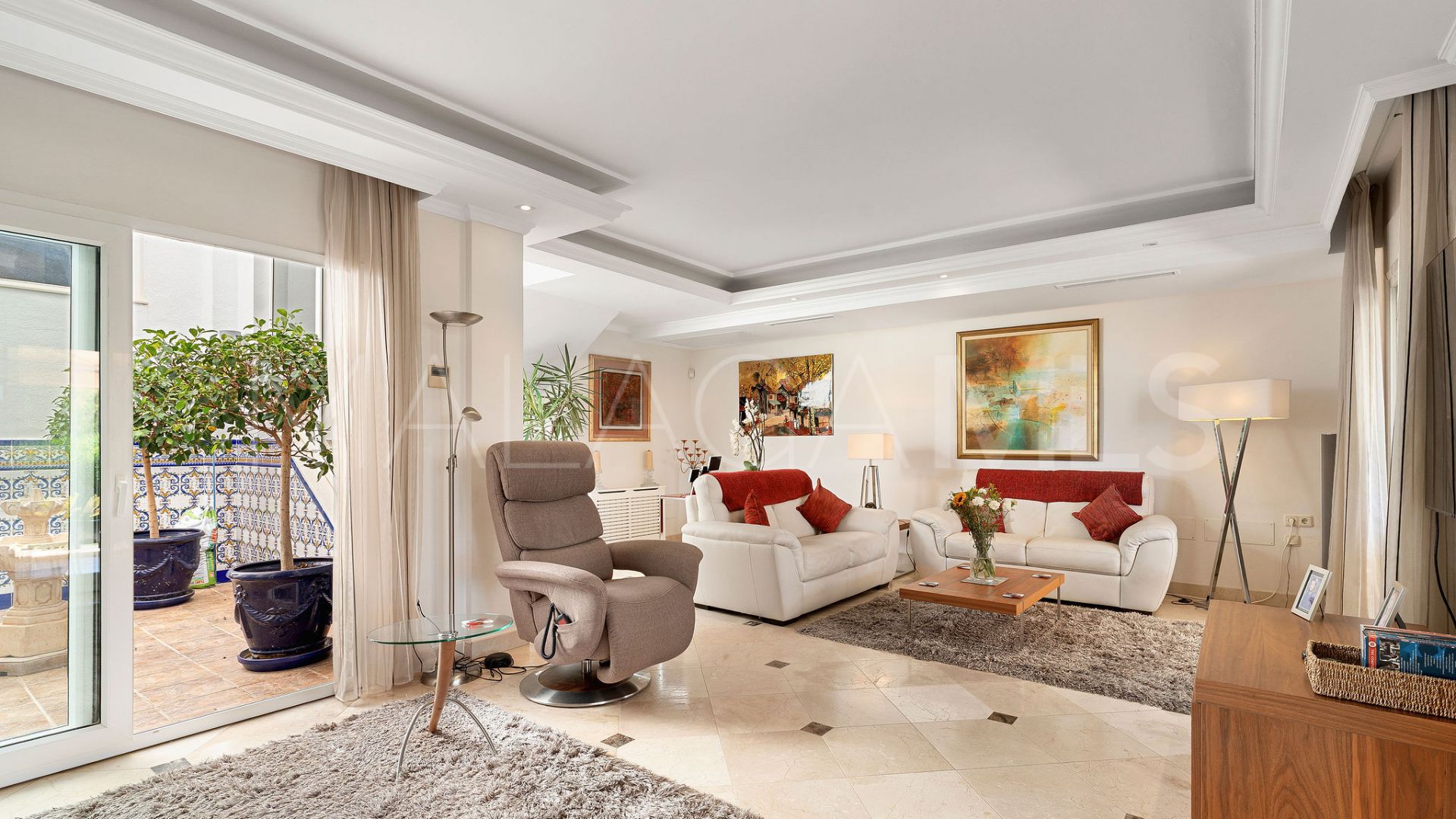 Maison de ville for sale in Nueva Andalucia