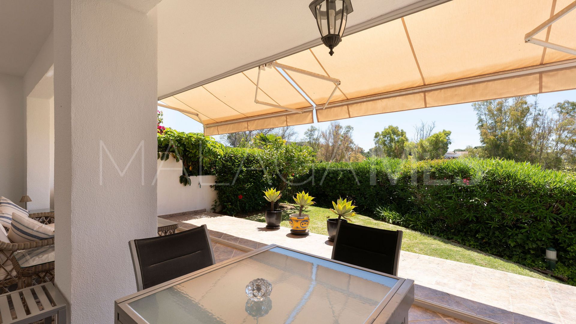 Maison de ville for sale in Nueva Andalucia