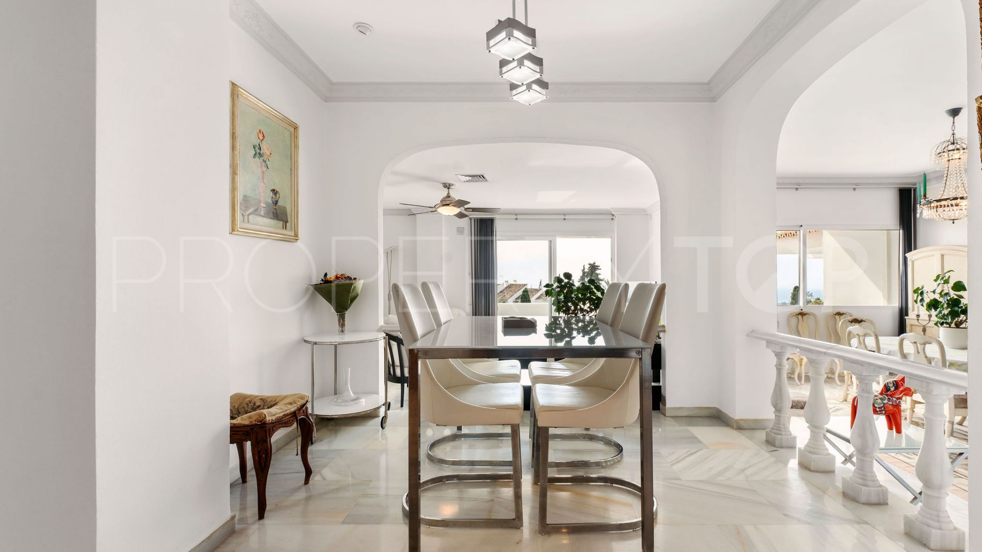 For sale Royal Gardens 3 bedrooms apartment