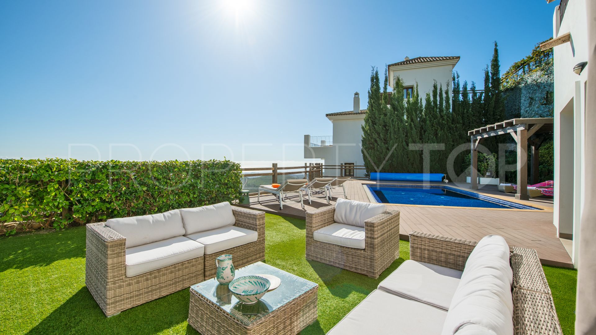 Villa a la venta en Benahavis Hills Country Club de 5 dormitorios