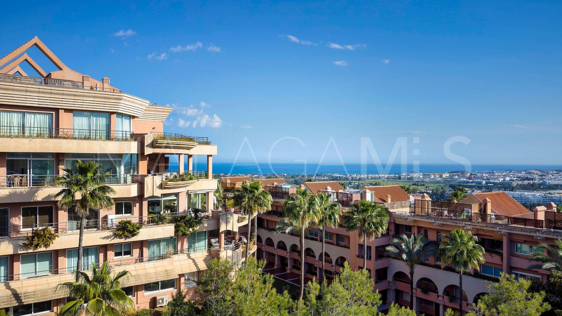 Lägenhet for sale in Magna Marbella