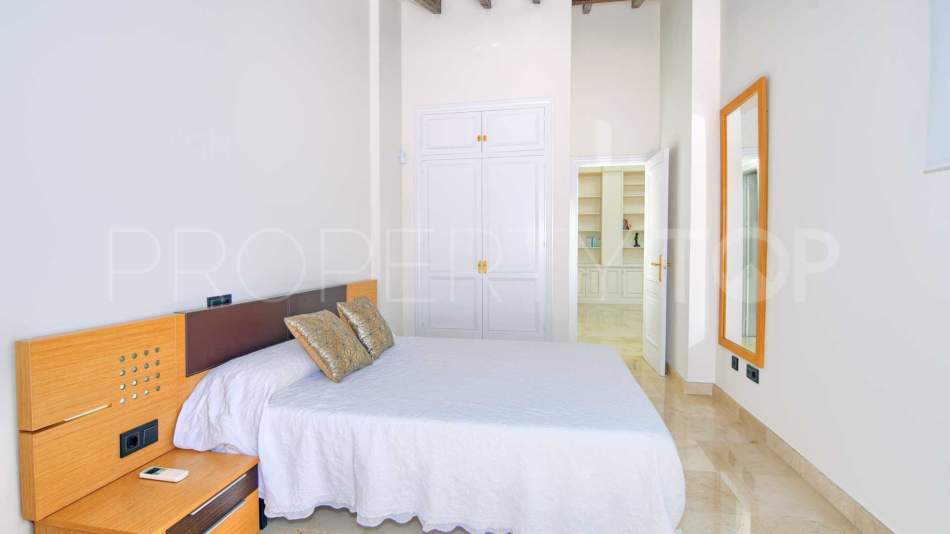 6 bedrooms villa for sale in Huerta Belón