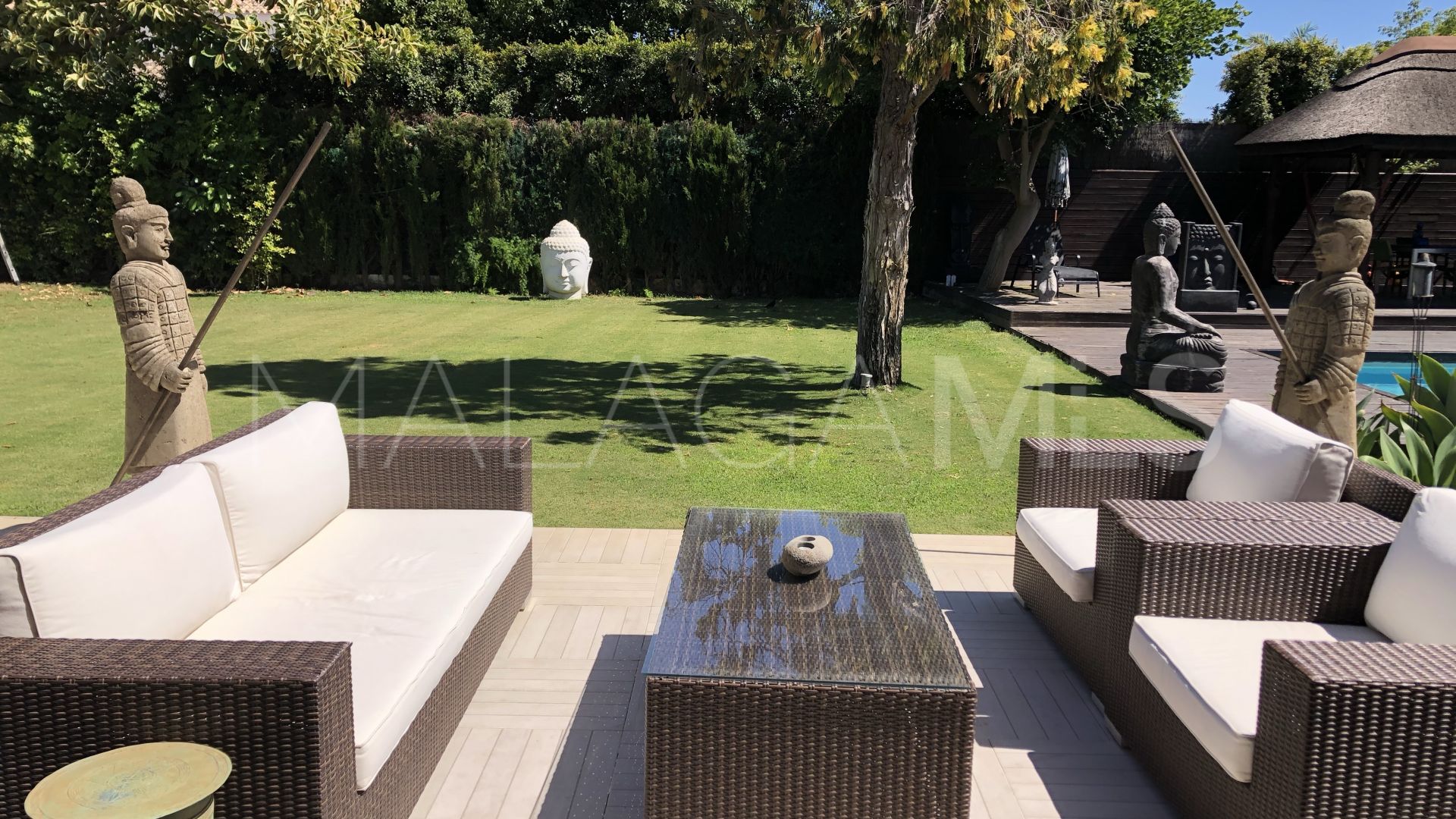 Villa for sale in Guadalmina Baja