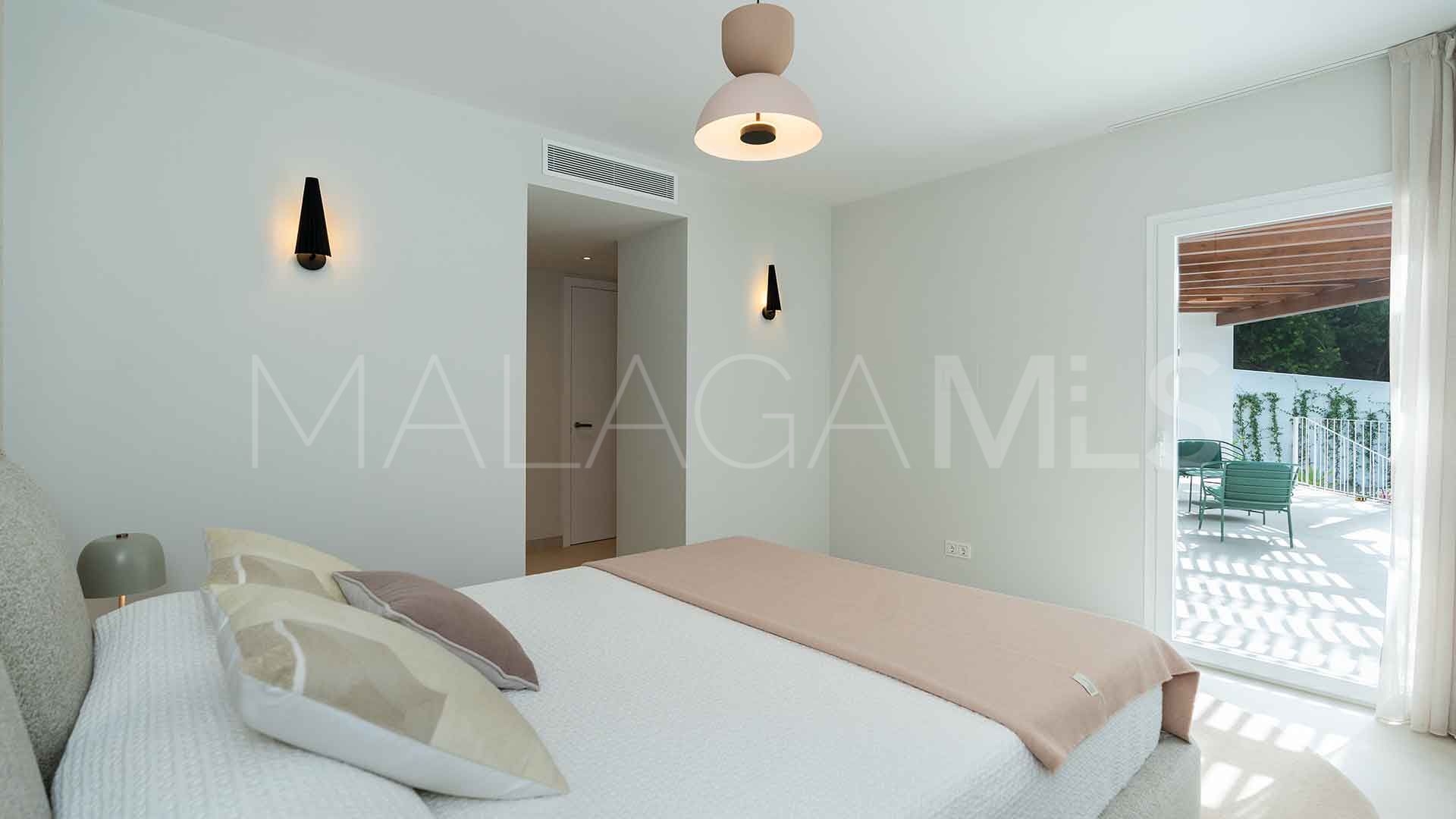 Villa for sale in Huerta Belón