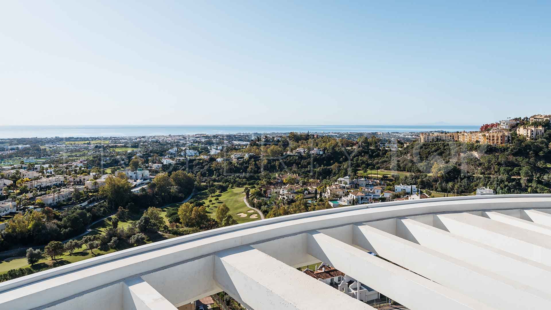 For sale penthouse with 3 bedrooms in Byu Hills