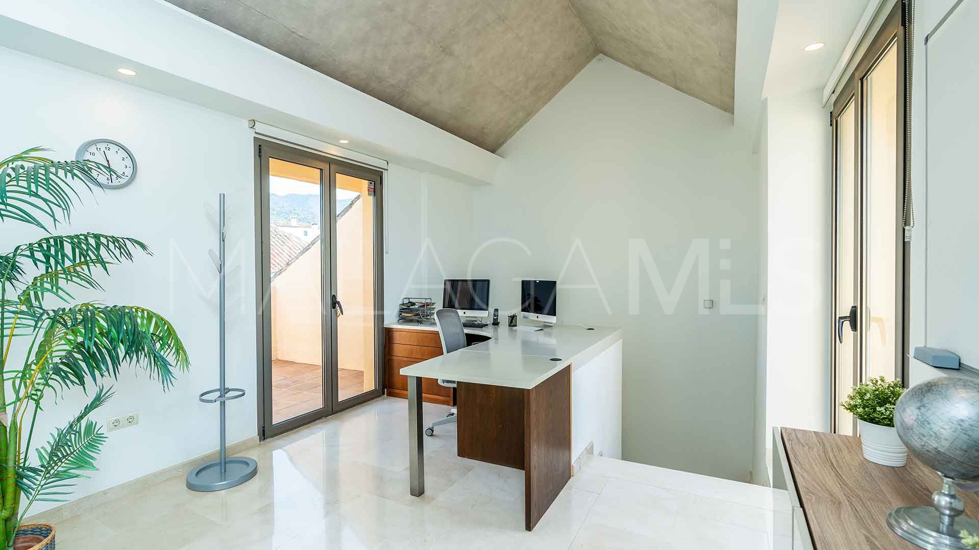 For sale Golden Mile office
