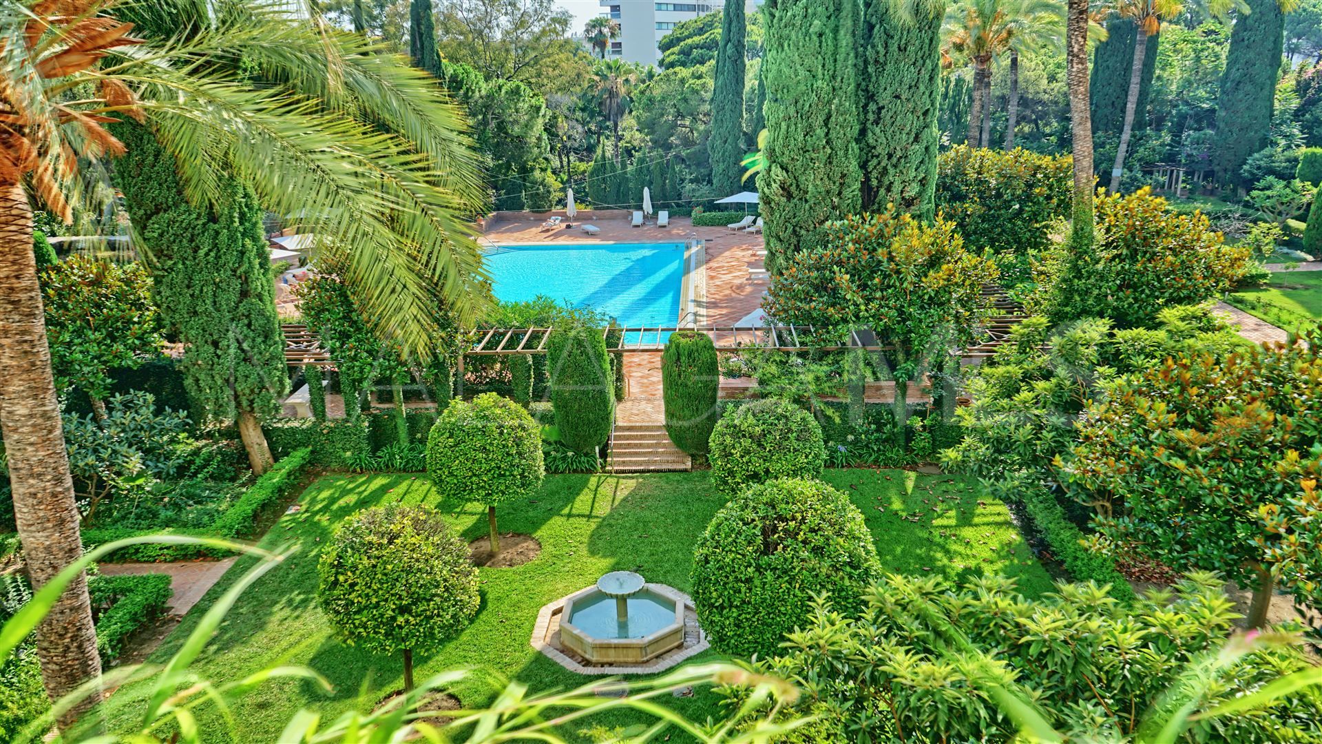 Don Gonzalo apartment for sale