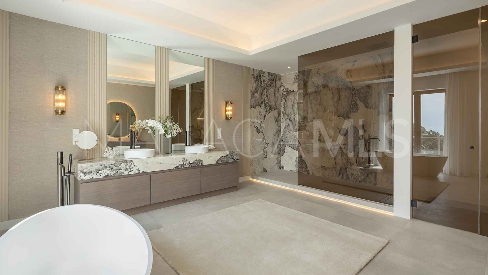 Villa for sale in El Madroñal