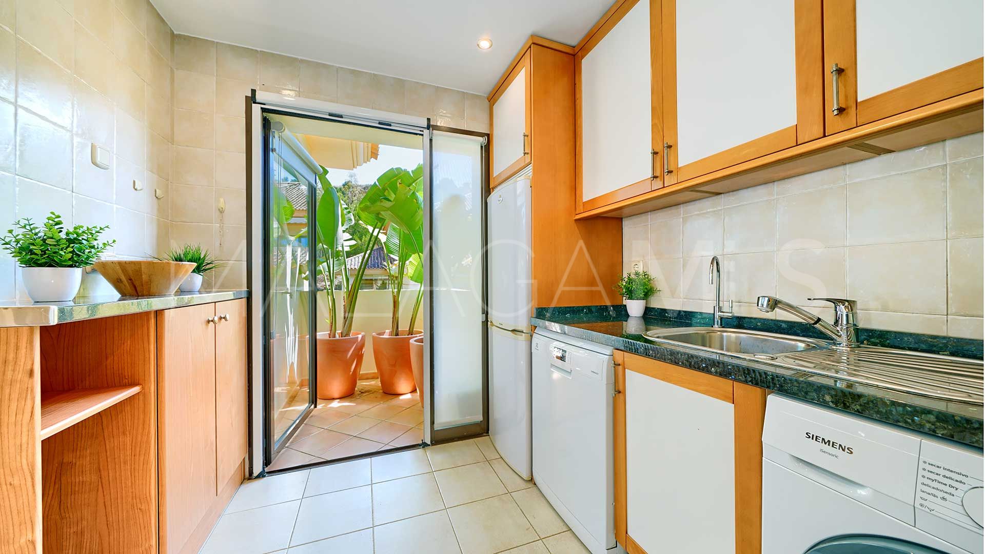 Takvåning for sale in Rio Real Golf