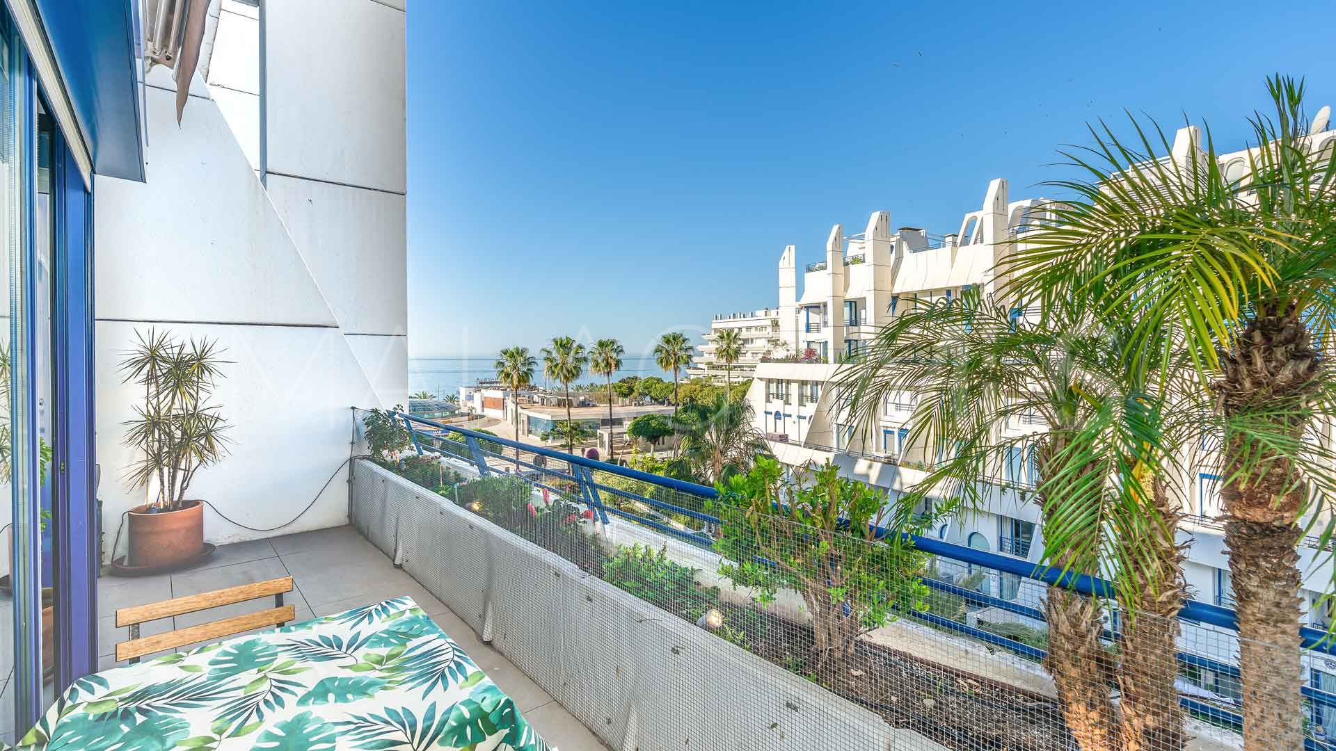 Se vende Ático with 2 bedrooms in Marbella House