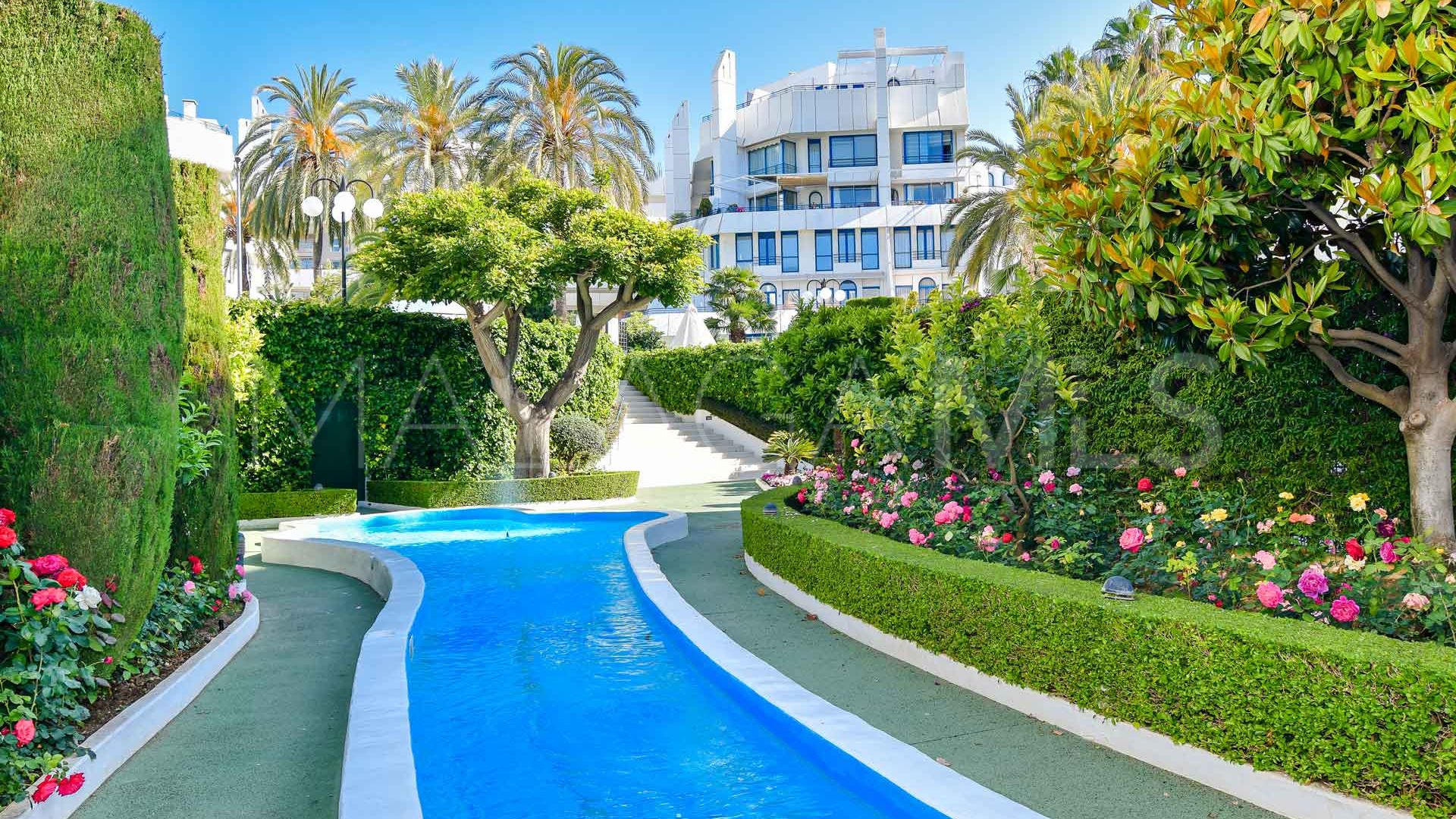 Se vende Ático with 2 bedrooms in Marbella House