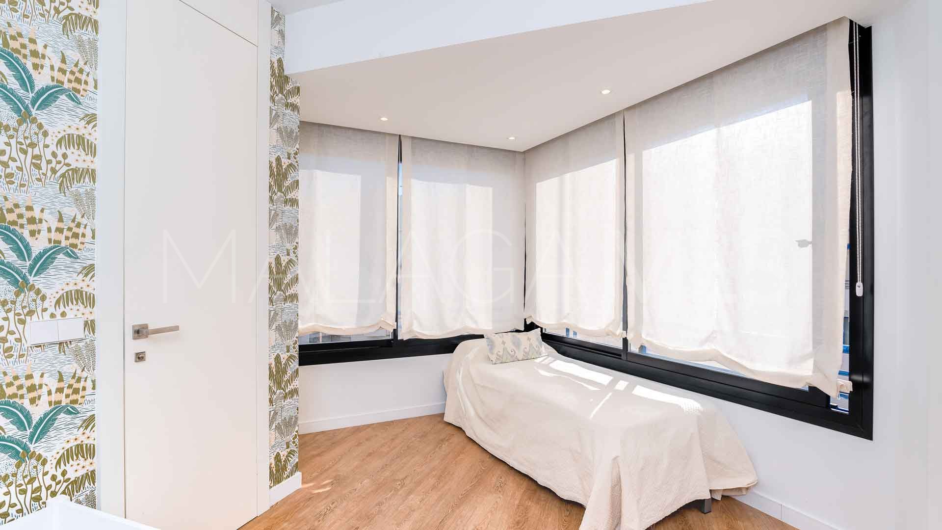 Se vende Ático with 2 bedrooms in Marbella House