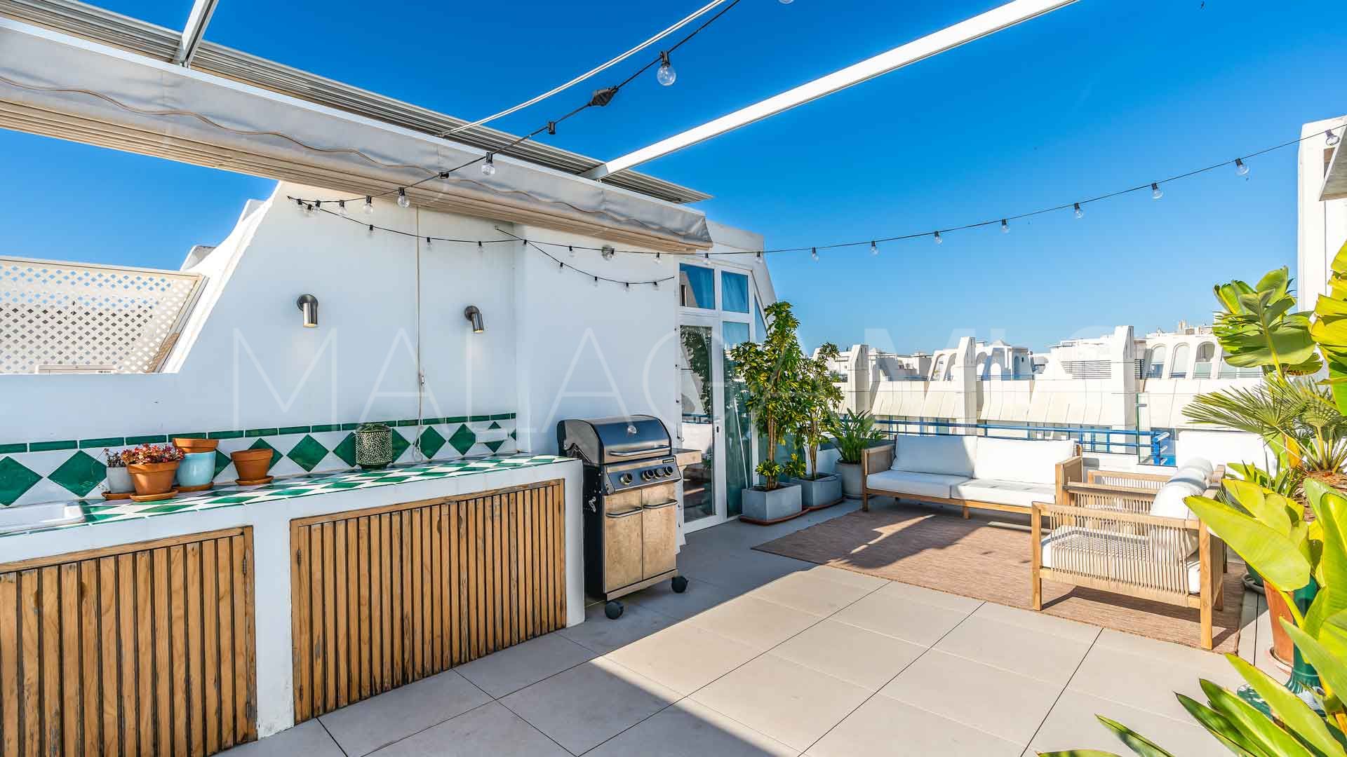 Se vende Ático with 2 bedrooms in Marbella House