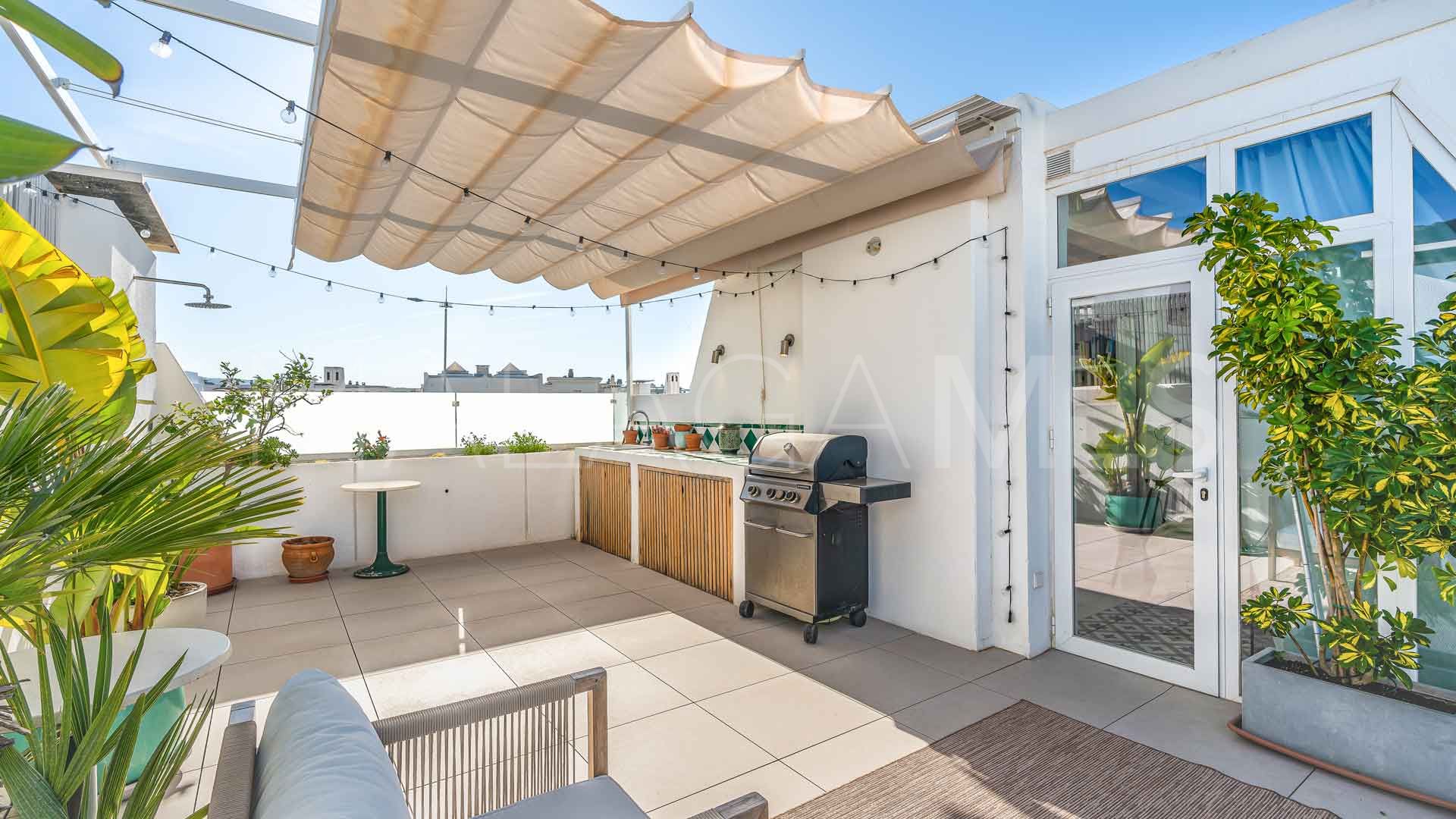 Se vende Ático with 2 bedrooms in Marbella House