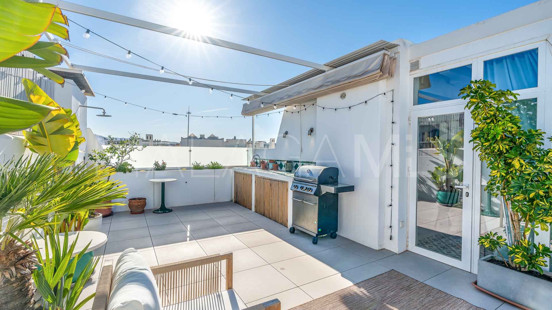 Se vende Ático with 2 bedrooms in Marbella House