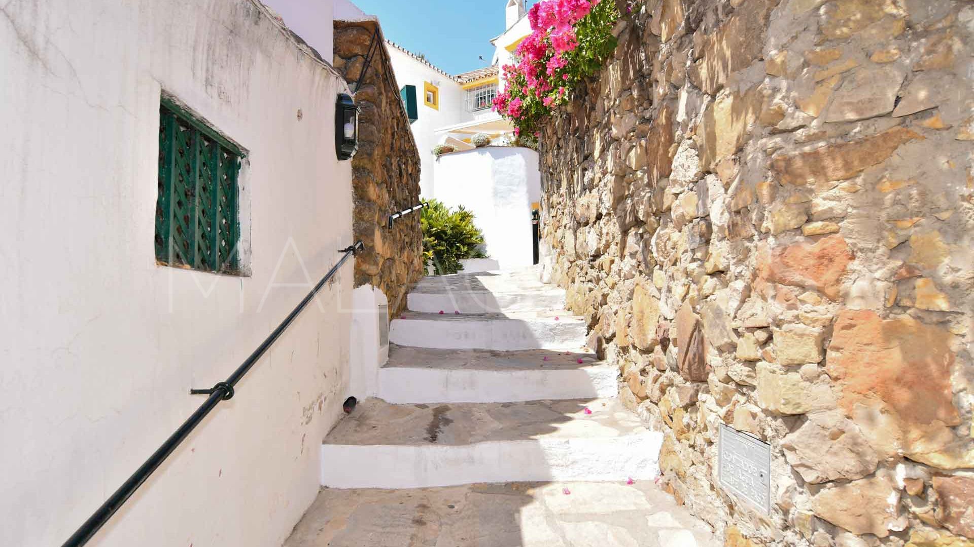 Se vende restaurante in La Virginia with 2 bedrooms