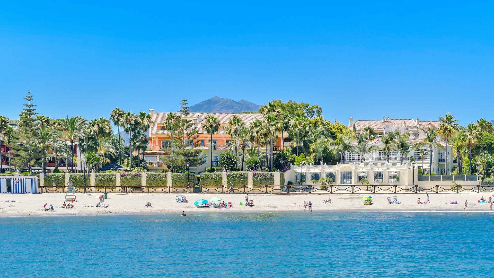 Lägenhet for sale in Laguna de Banus