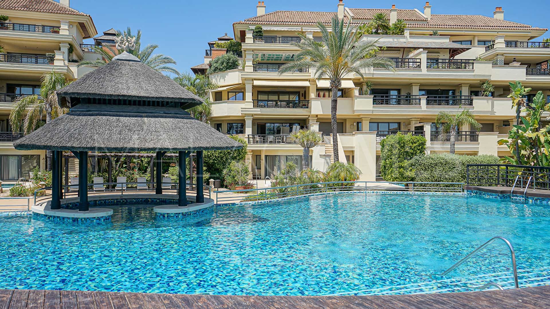 Lägenhet for sale in Laguna de Banus