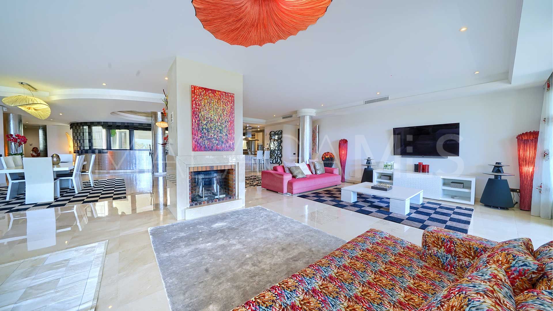Lägenhet for sale in Laguna de Banus