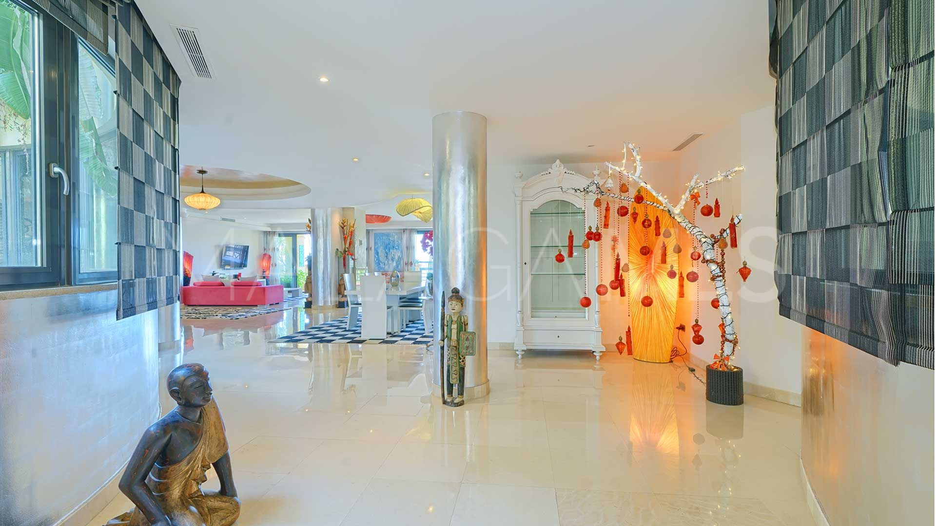 Lägenhet for sale in Laguna de Banus