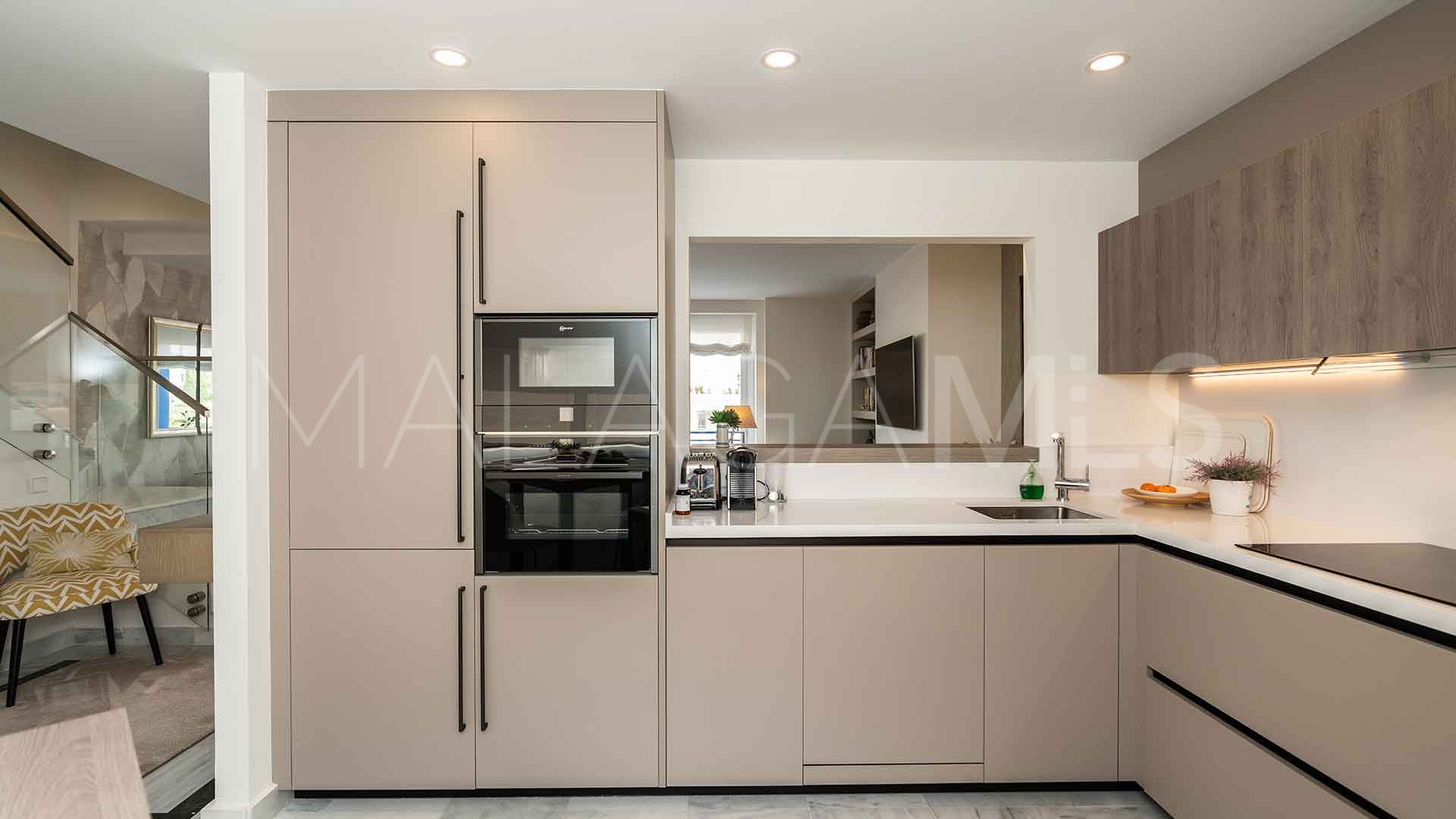For sale 2 bedrooms penthouse in Marbella House