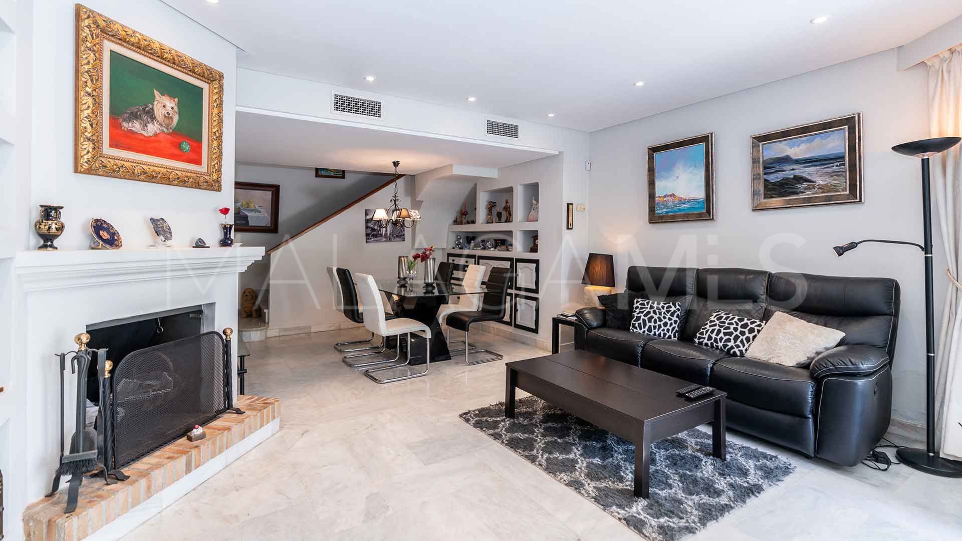 Radhus for sale in Marbella Golden Mile