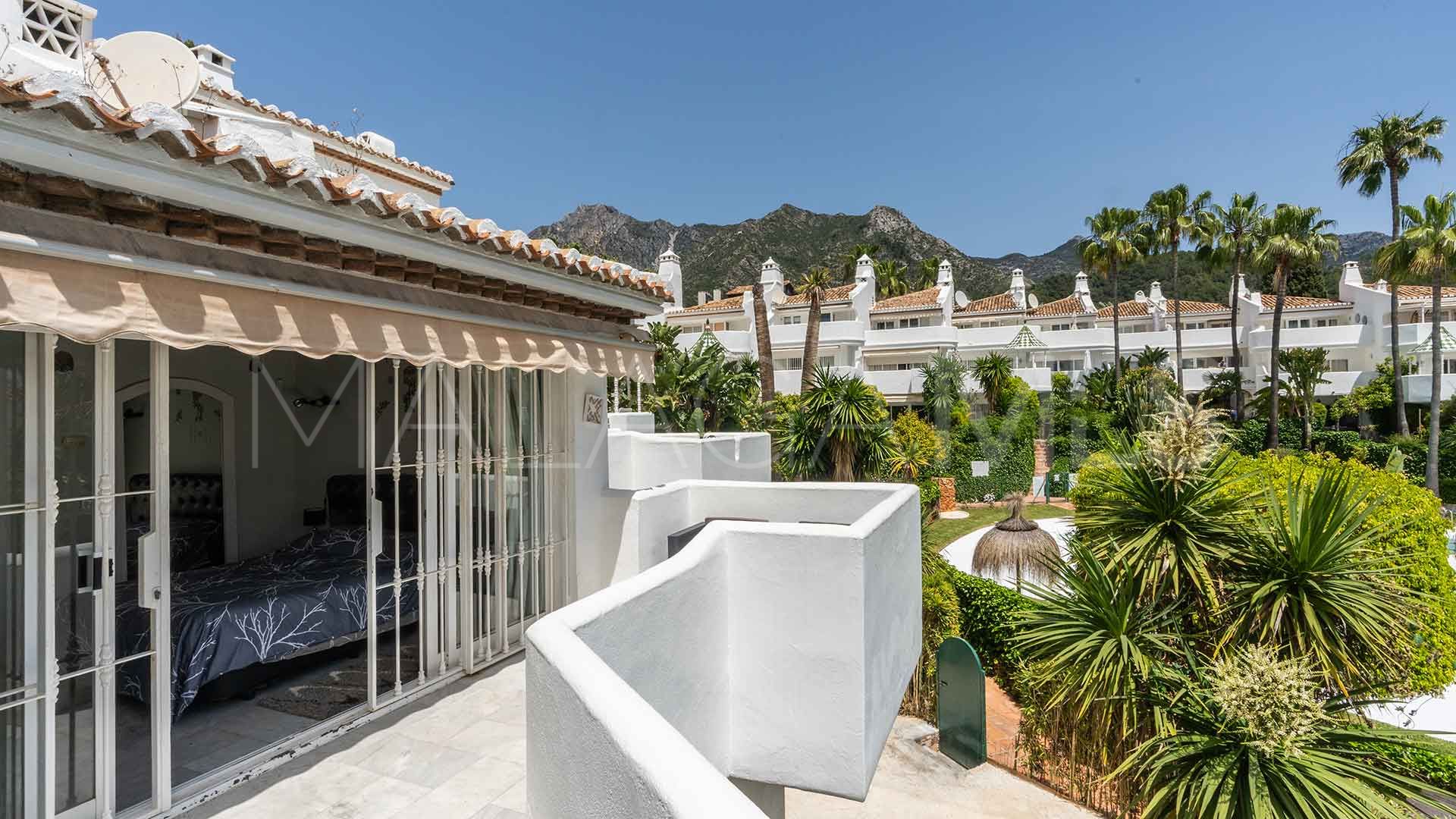 Radhus for sale in Marbella Golden Mile