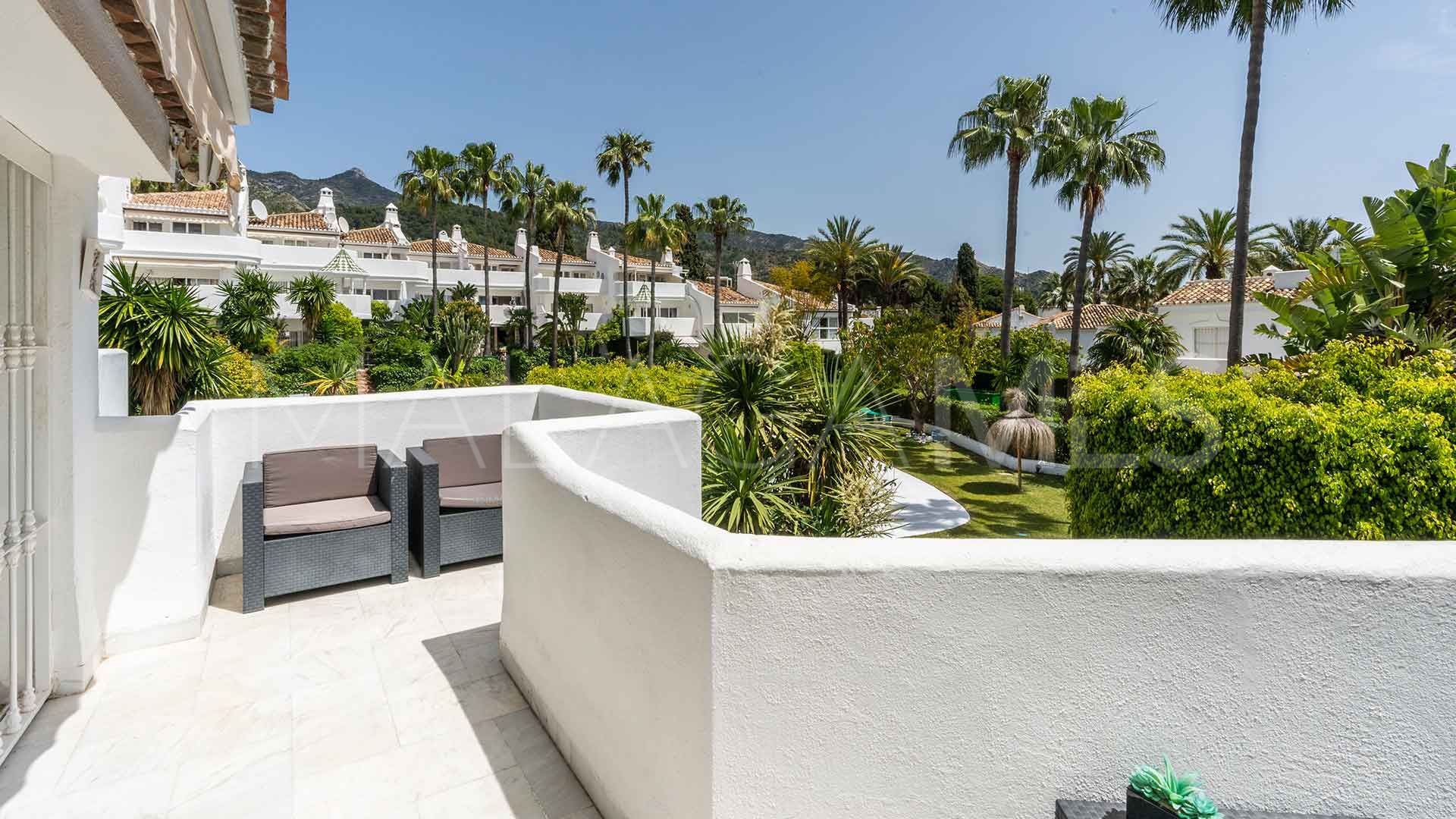 Radhus for sale in Marbella Golden Mile