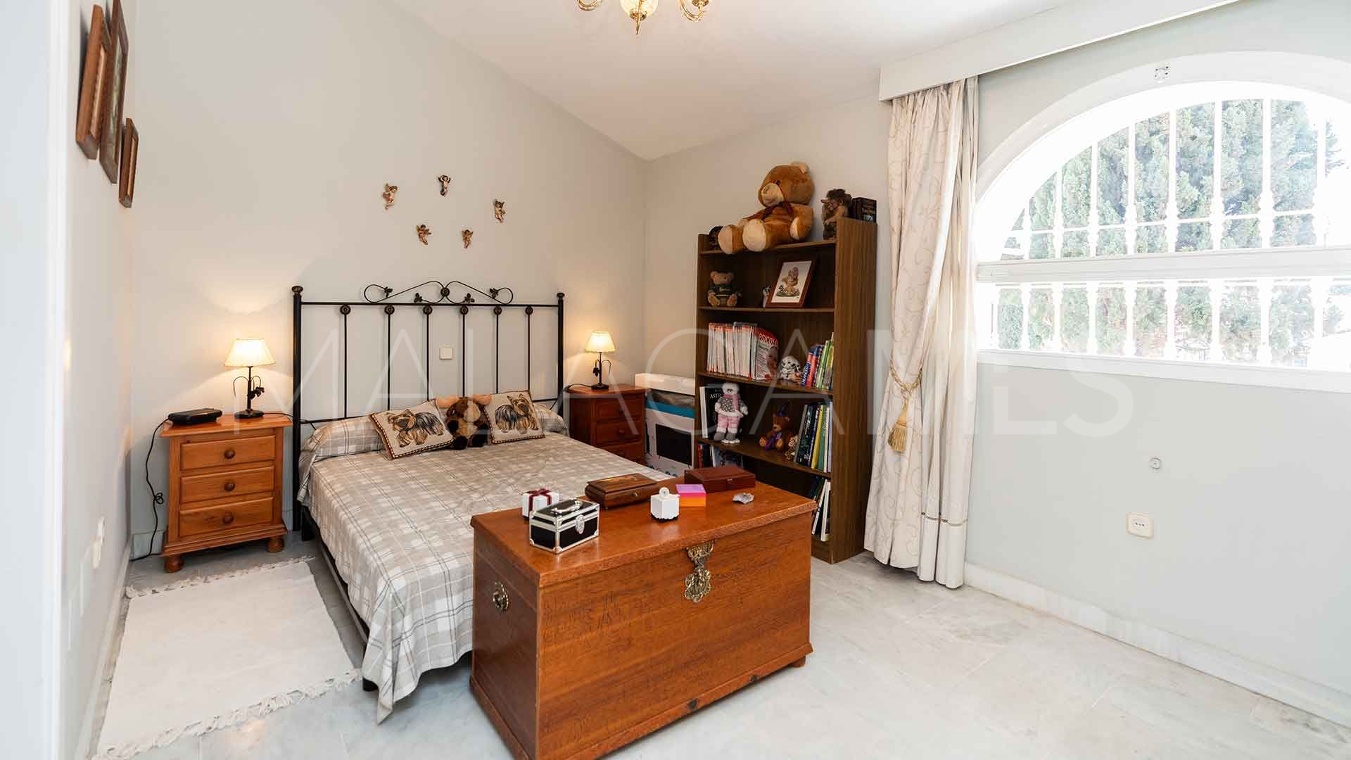 Radhus for sale in Marbella Golden Mile