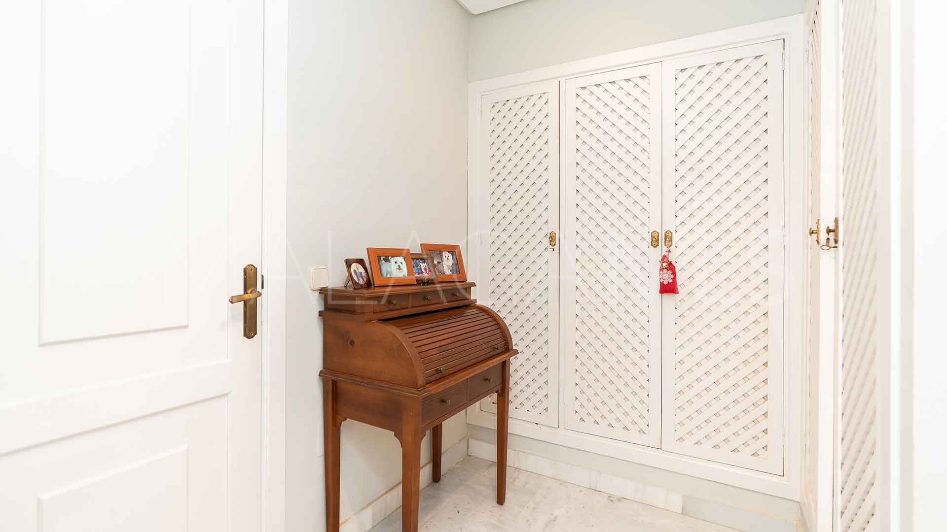 Radhus for sale in Marbella Golden Mile
