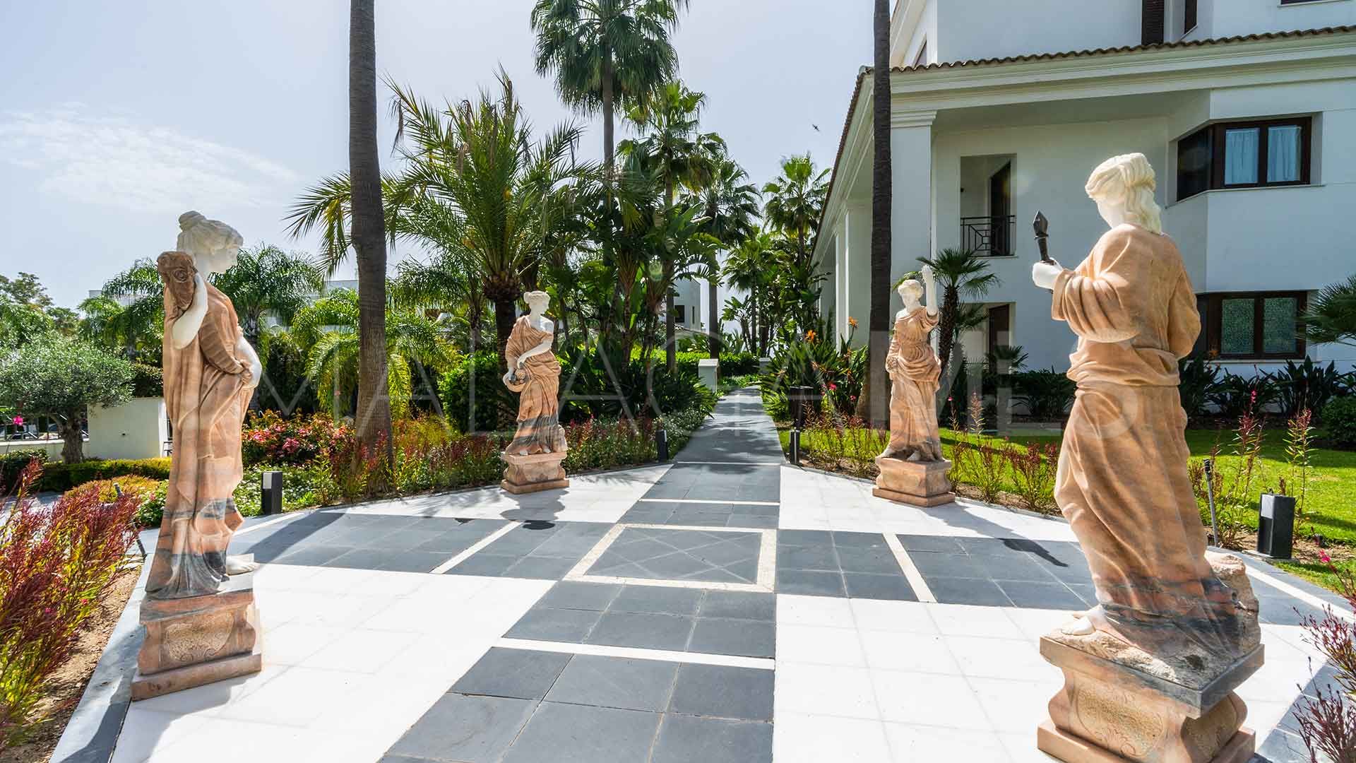 Appartement terrasse for sale in Doncella Beach